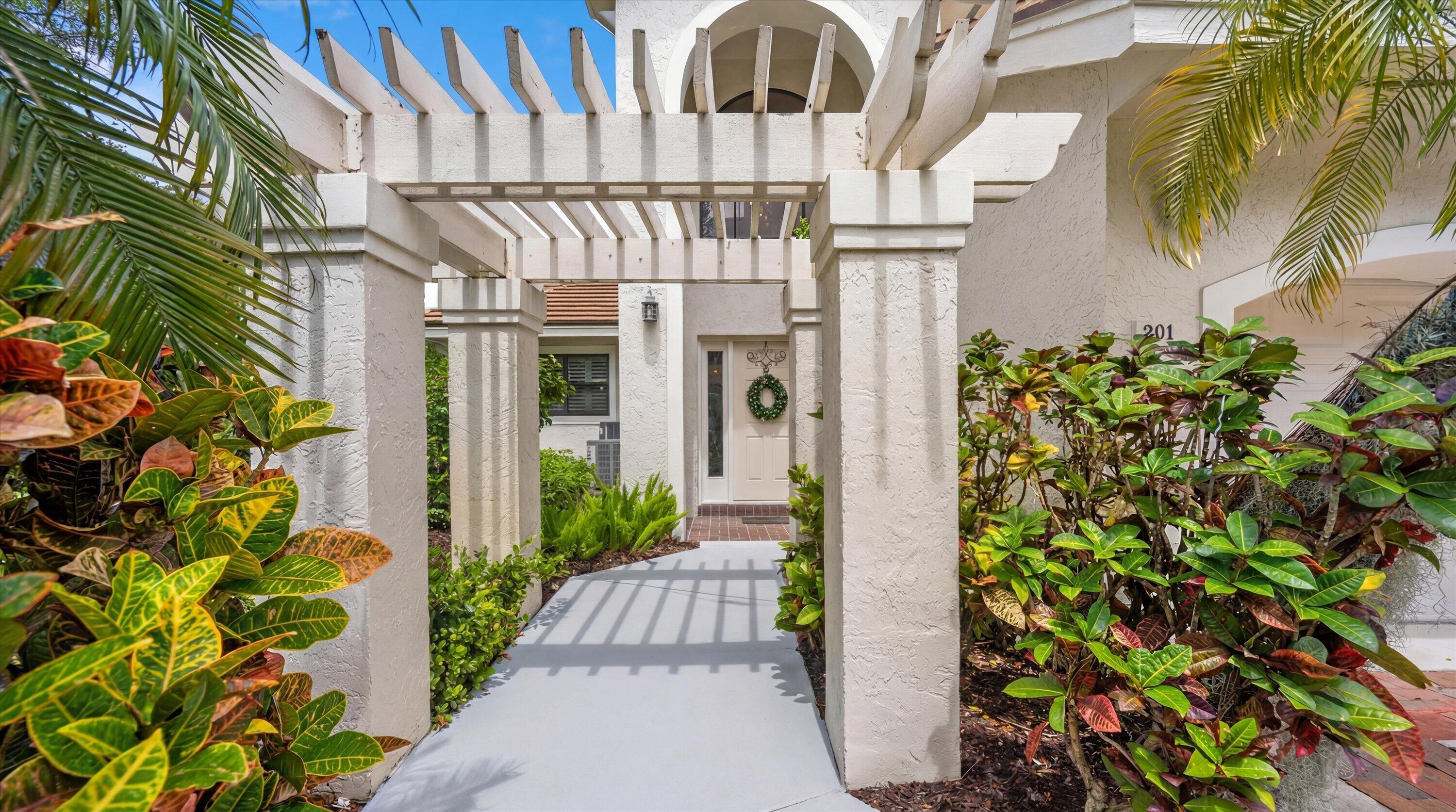 3971 Schooner Pointe #201, Jupiter FL 33477