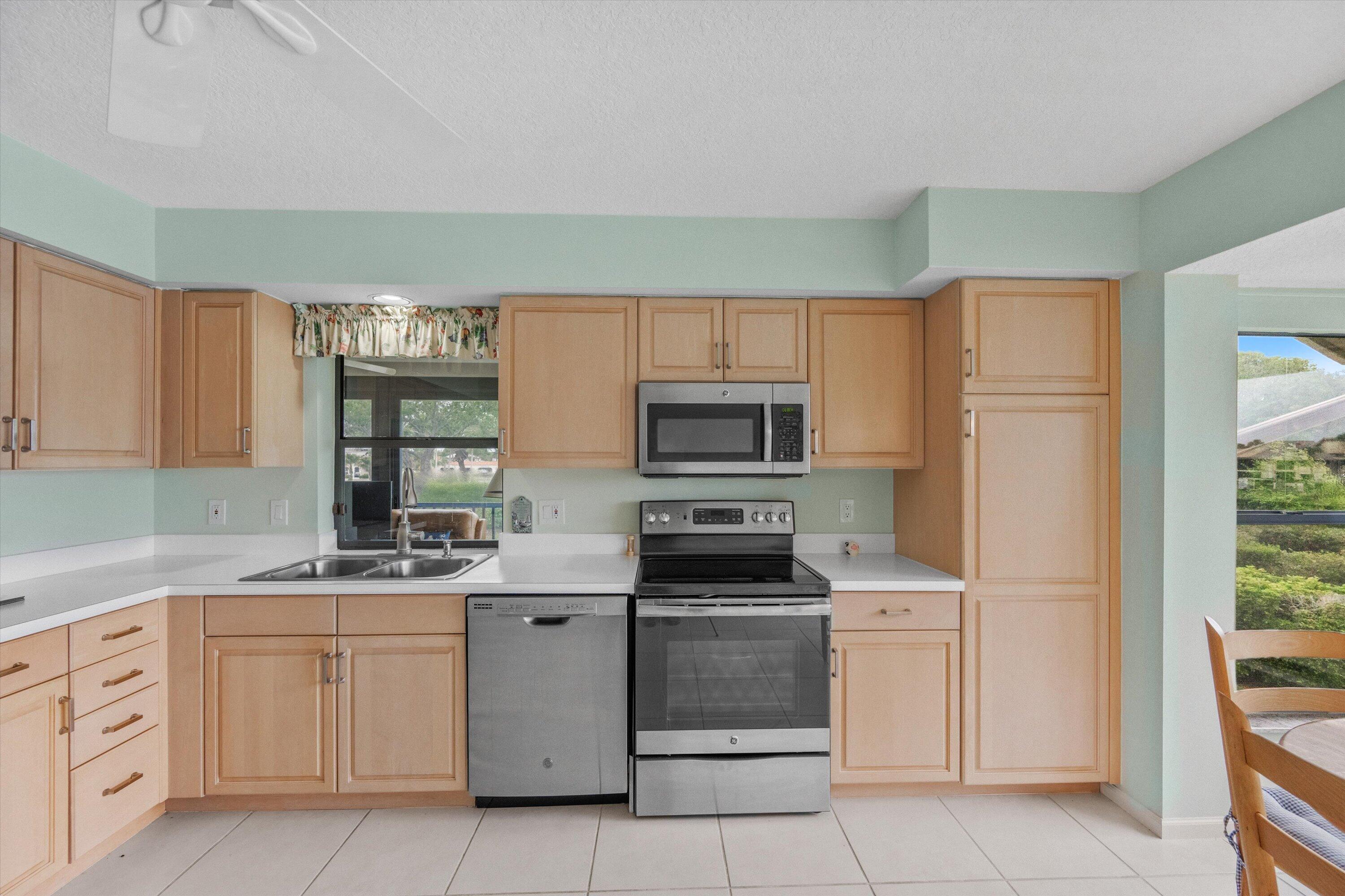 3971 Schooner Pointe #201, Jupiter FL 33477