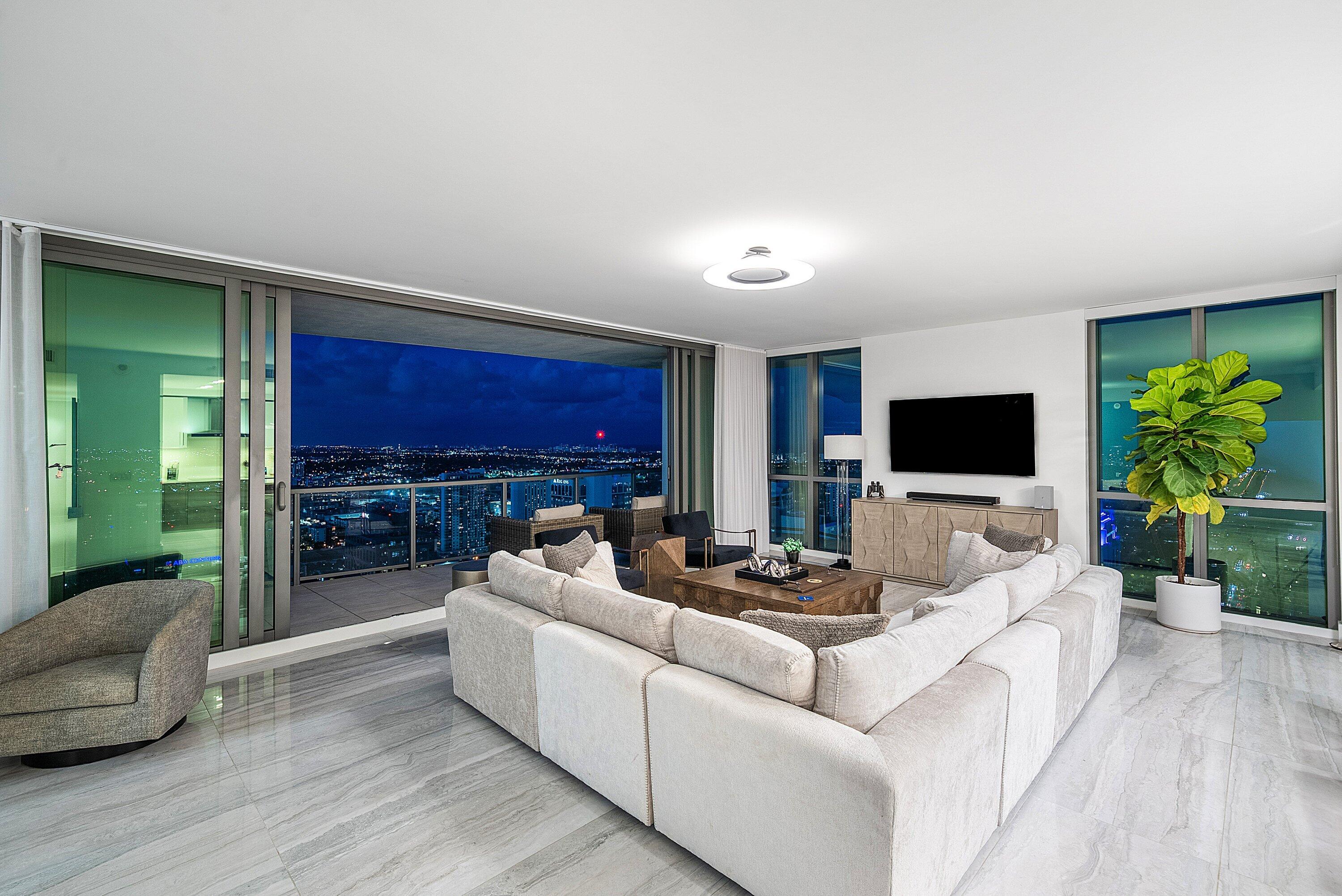 100 E Las Olas #4301, Fort Lauderdale FL 33301