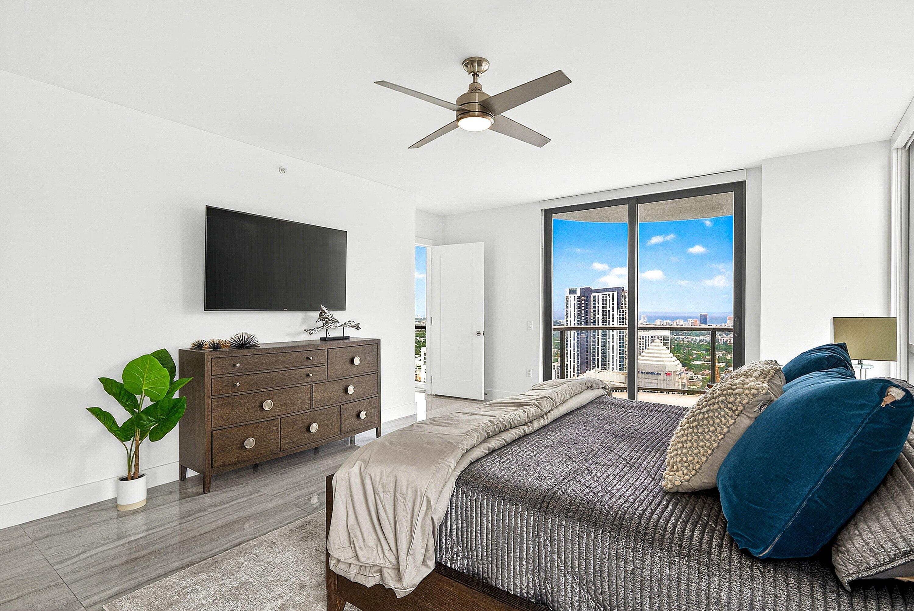 100 E Las Olas #4301, Fort Lauderdale FL 33301