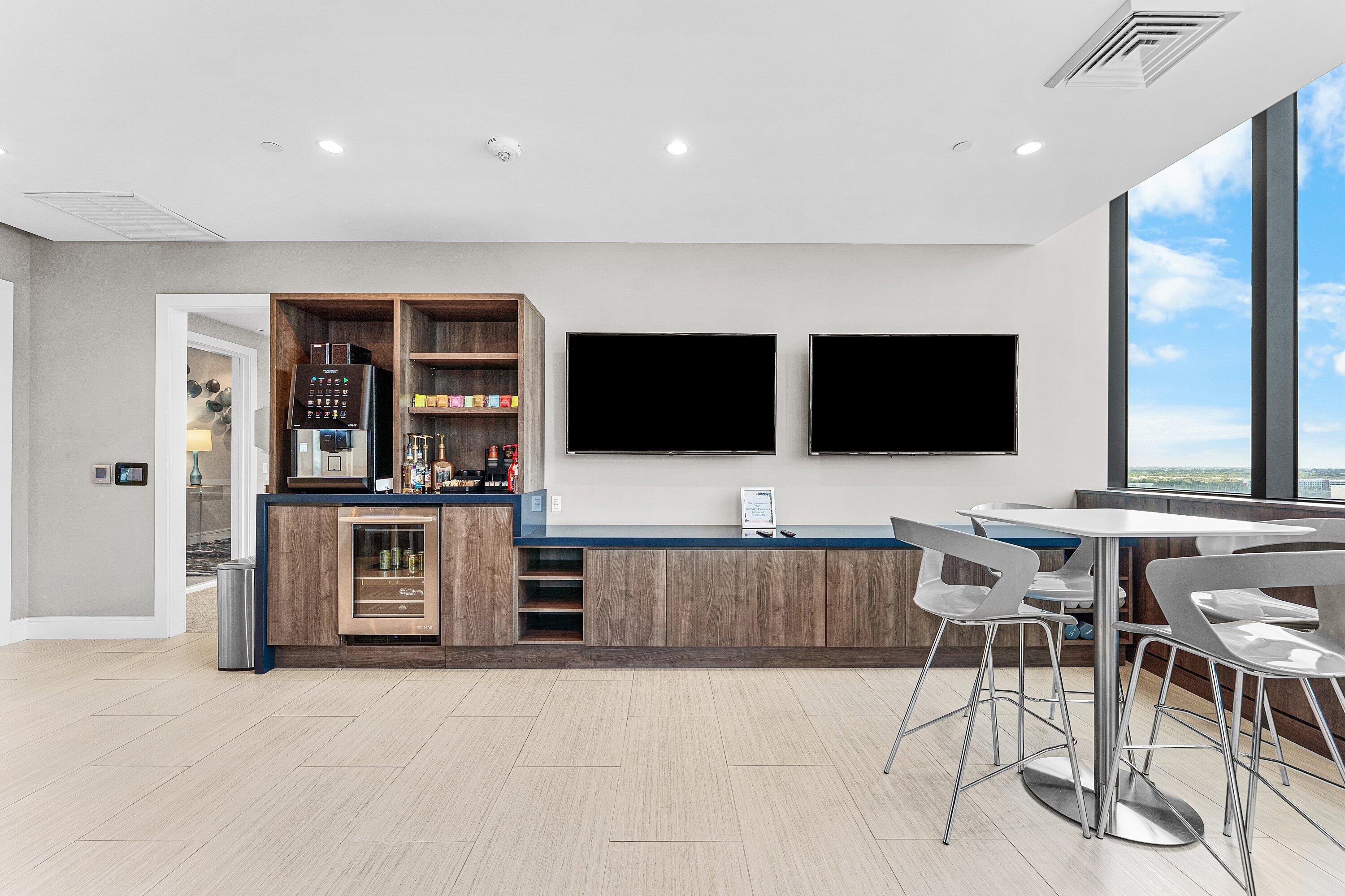 100 E Las Olas #4301, Fort Lauderdale FL 33301