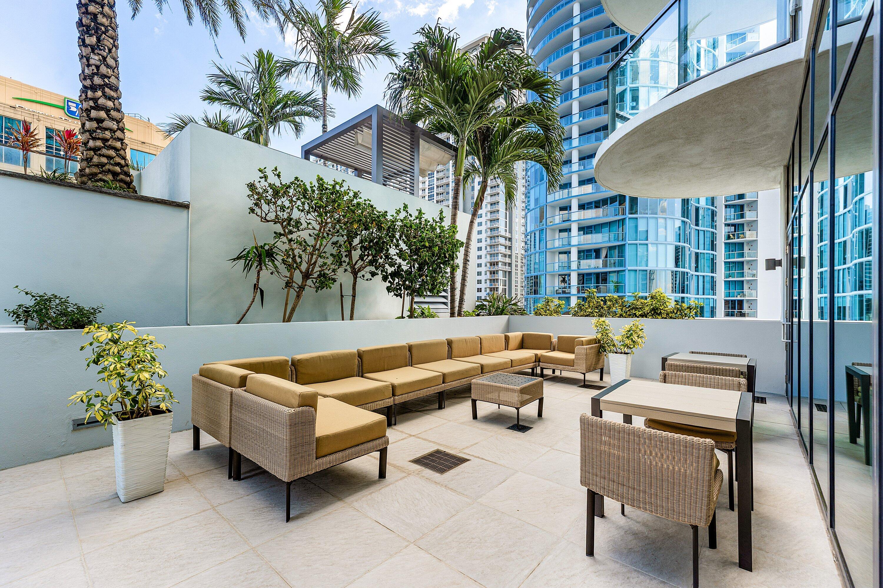 100 E Las Olas #4301, Fort Lauderdale FL 33301