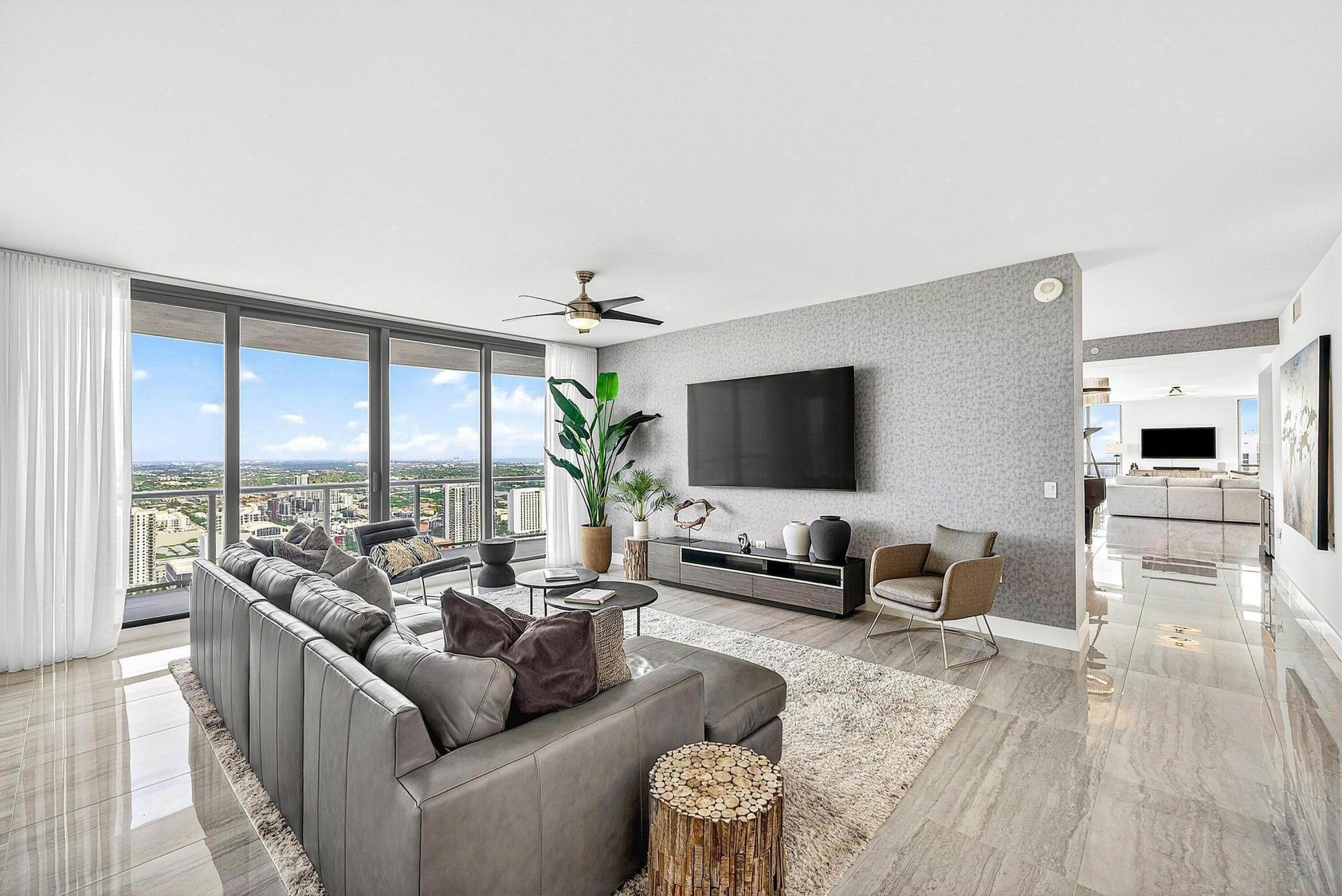100 E Las Olas #4301, Fort Lauderdale FL 33301