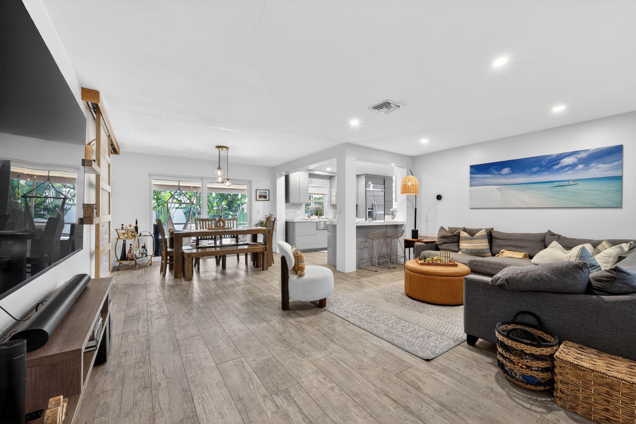 976 SW 11th, Boca Raton FL 33486
