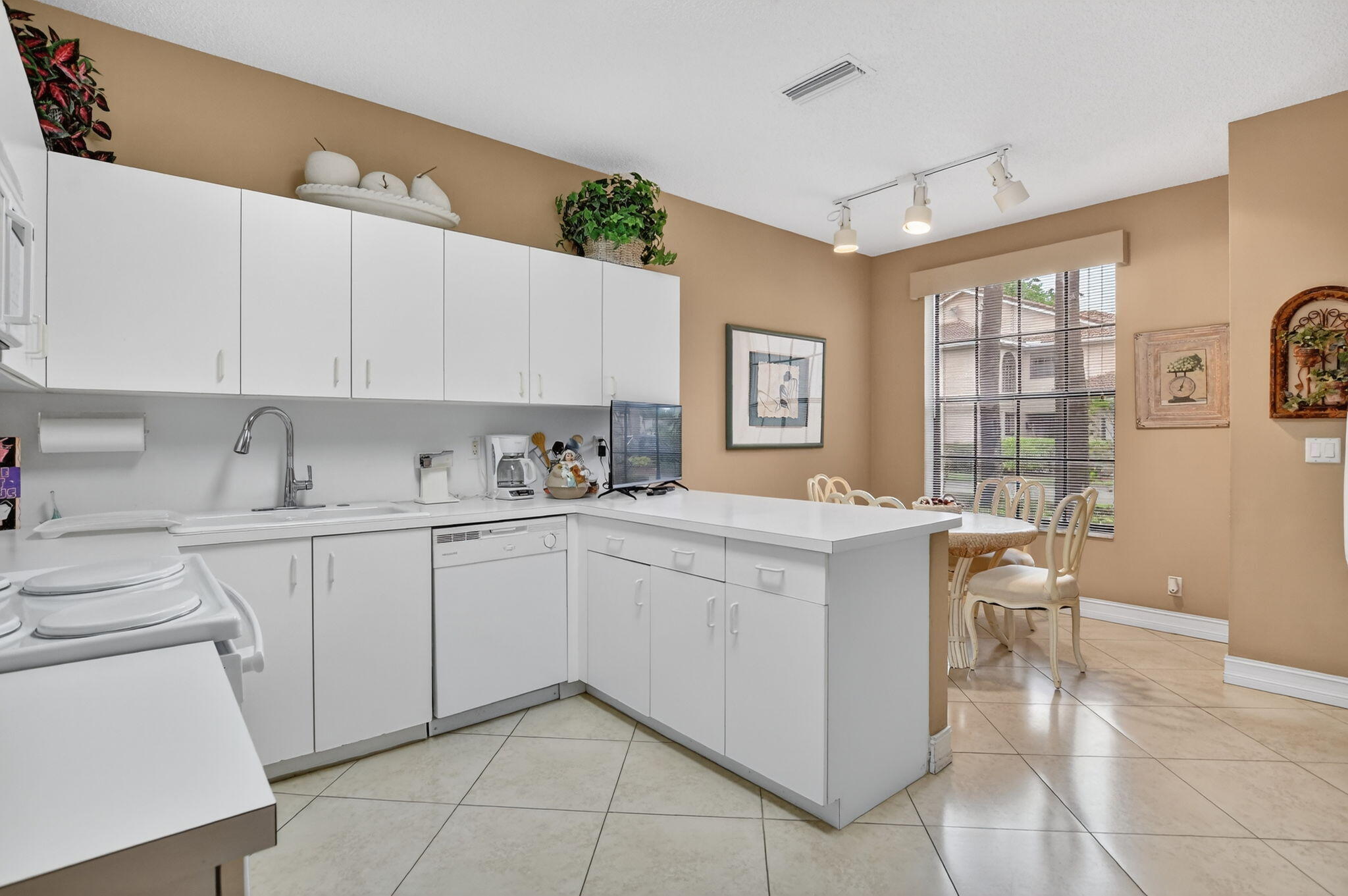 6712 Montego Bay #E, Boca Raton FL 33433