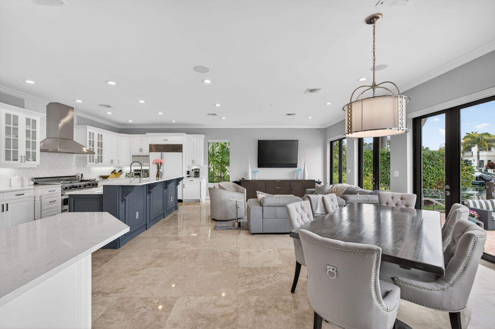 2406 Barcelona, Fort Lauderdale FL 33301