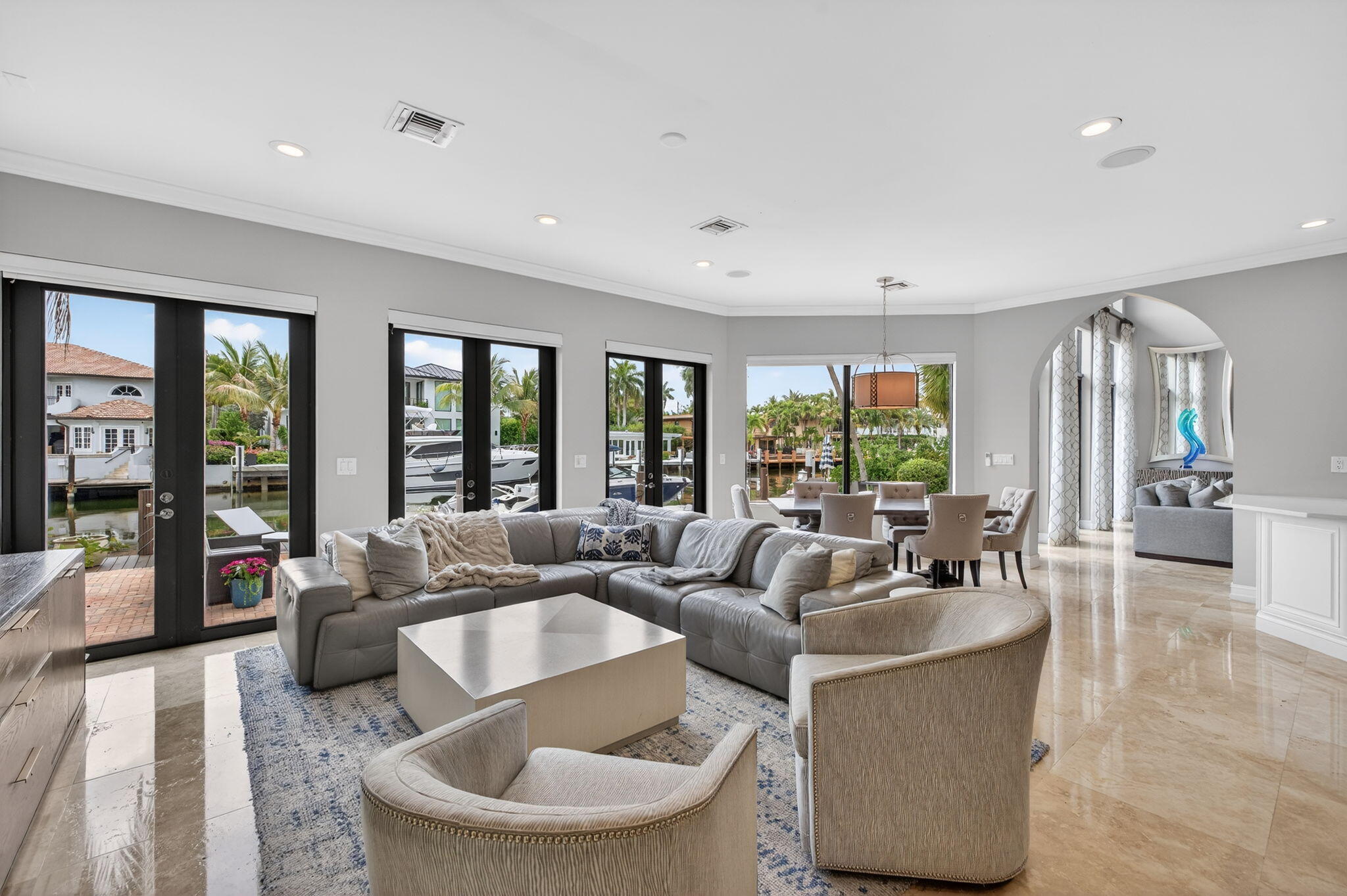 2406 Barcelona, Fort Lauderdale FL 33301