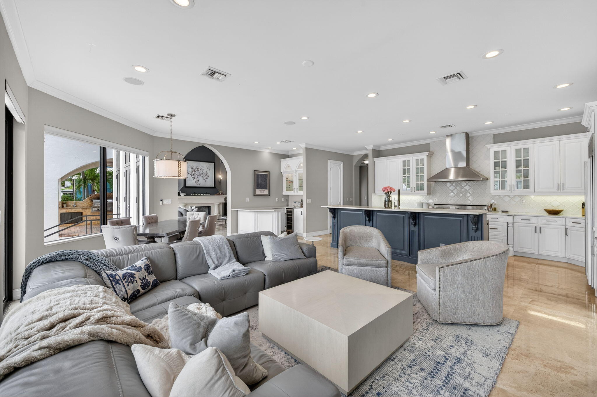2406 Barcelona, Fort Lauderdale FL 33301