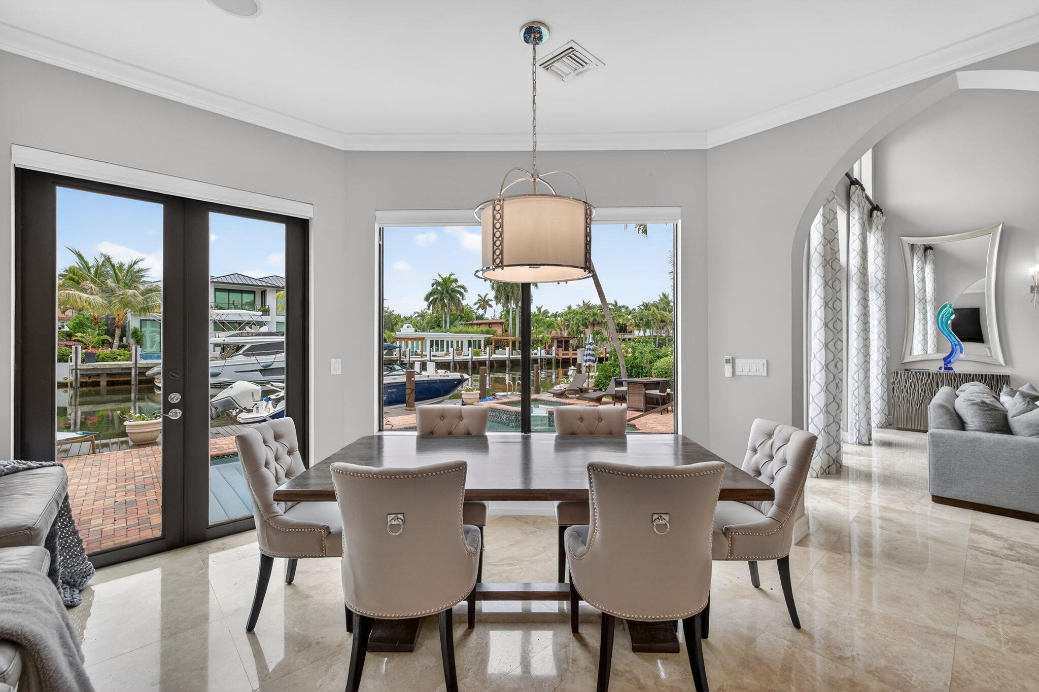 2406 Barcelona, Fort Lauderdale FL 33301