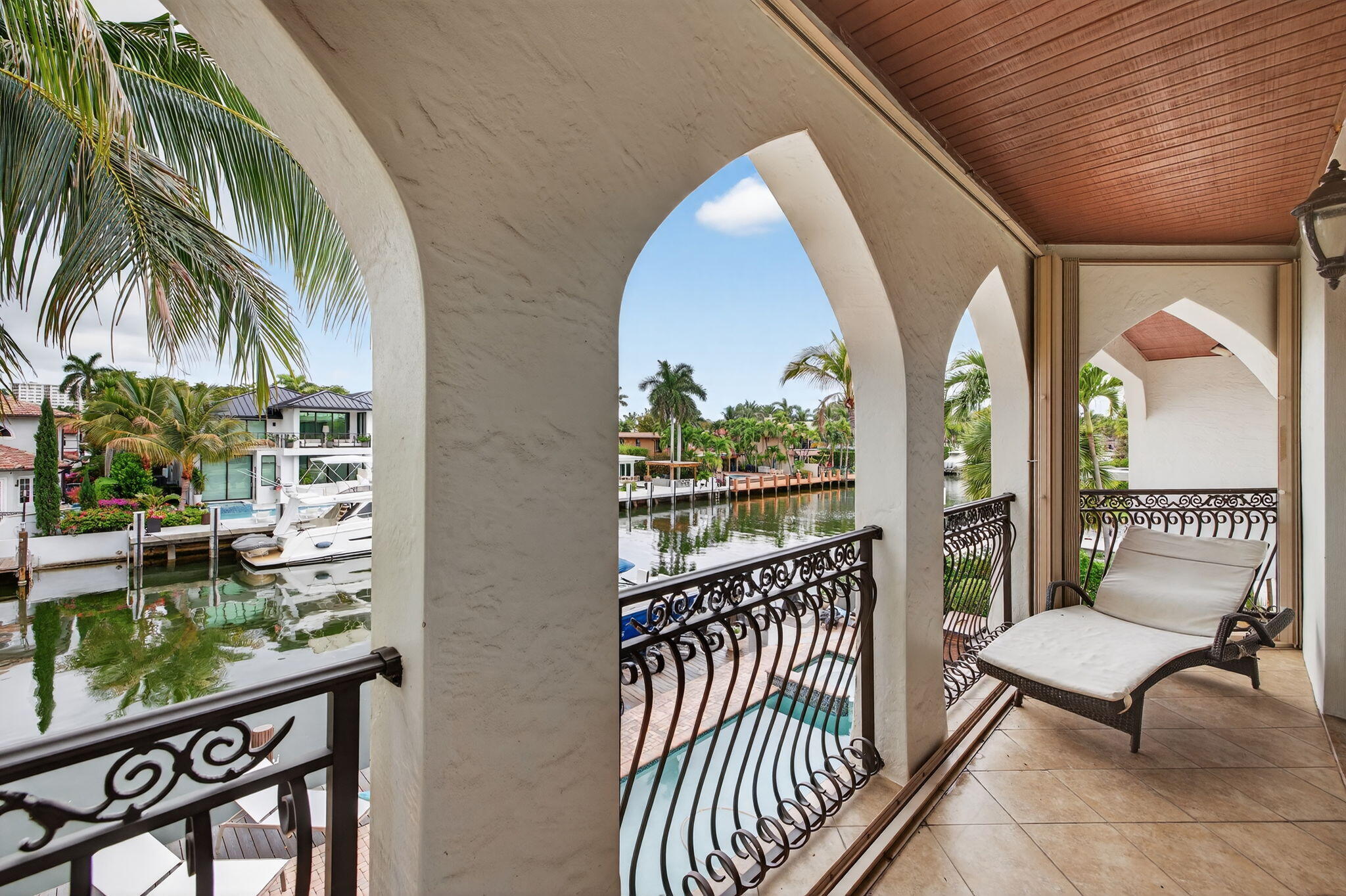 2406 Barcelona, Fort Lauderdale FL 33301