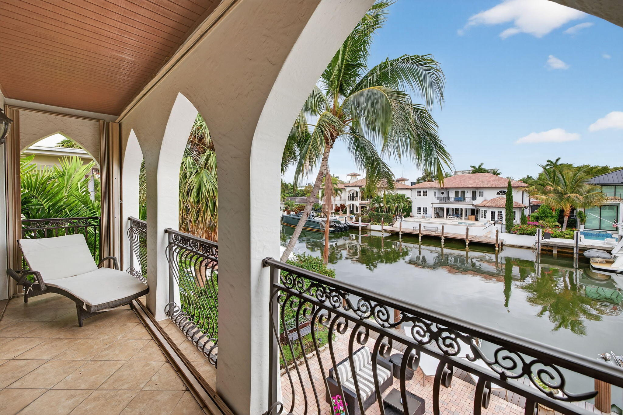 2406 Barcelona, Fort Lauderdale FL 33301