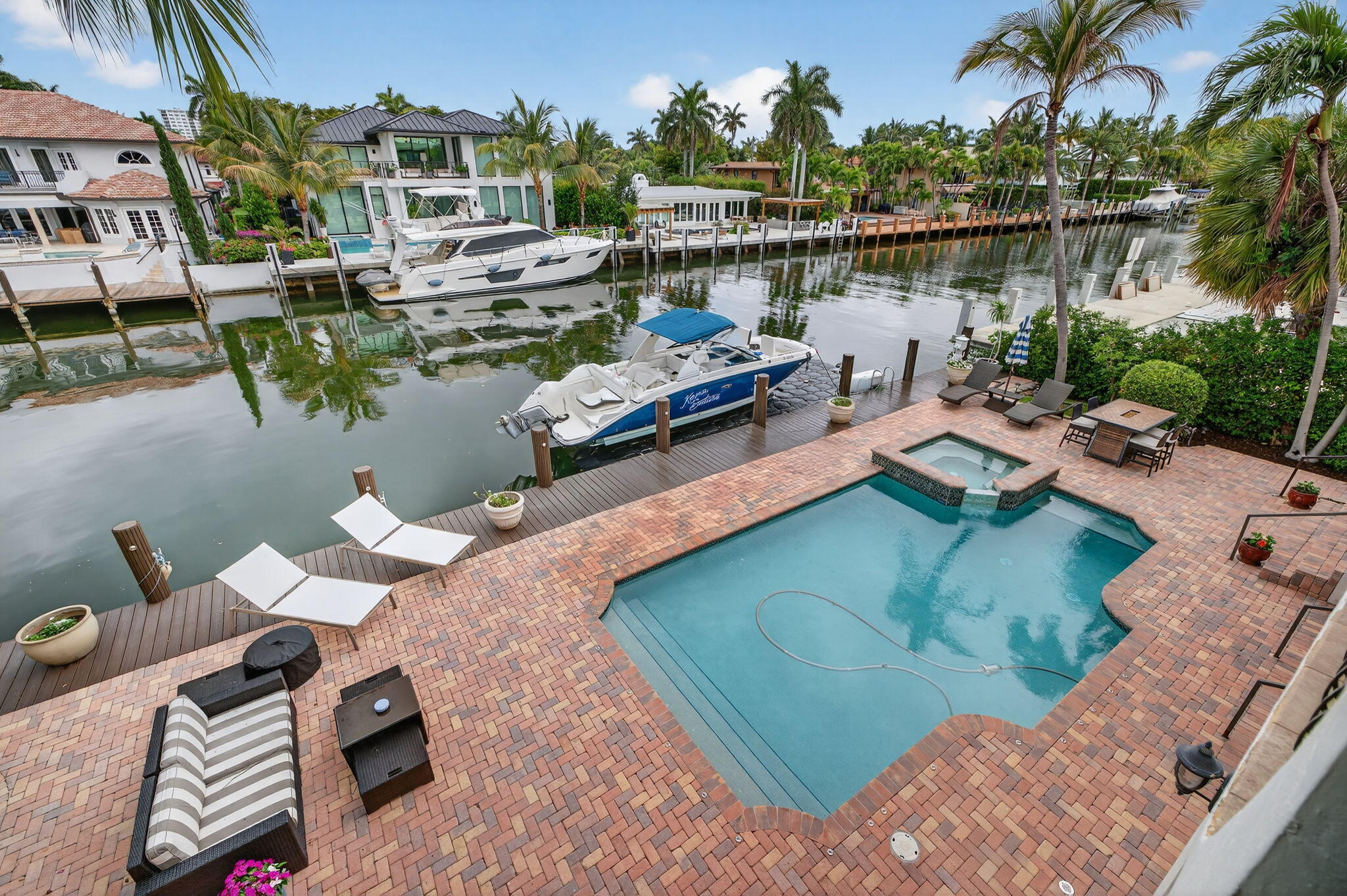 2406 Barcelona, Fort Lauderdale FL 33301