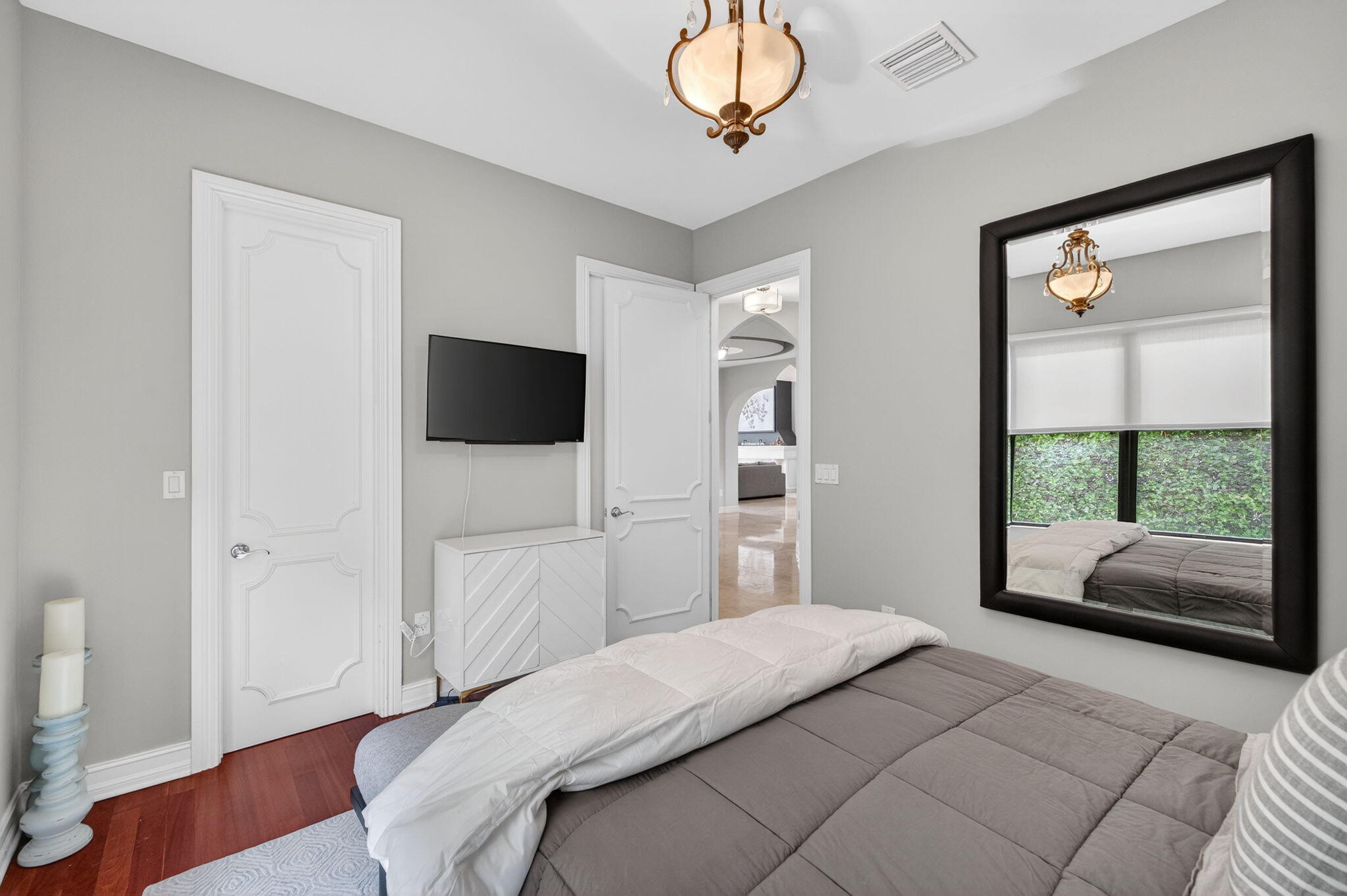 2406 Barcelona, Fort Lauderdale FL 33301