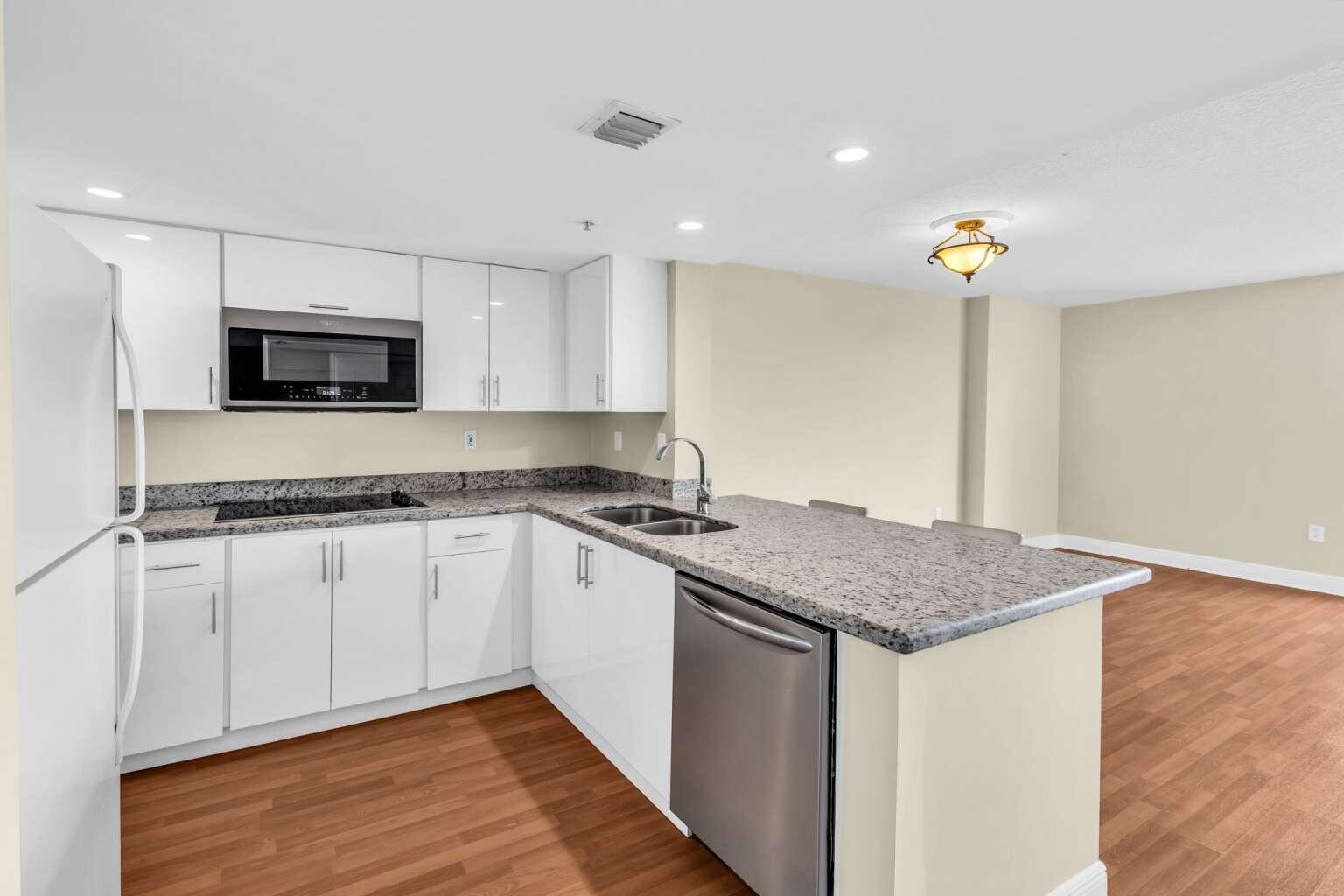 3000 Coral #507, Miami FL 33145