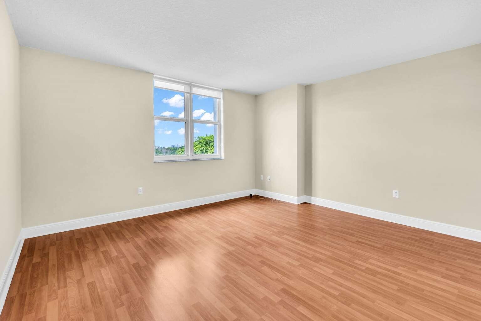 3000 Coral #507, Miami FL 33145