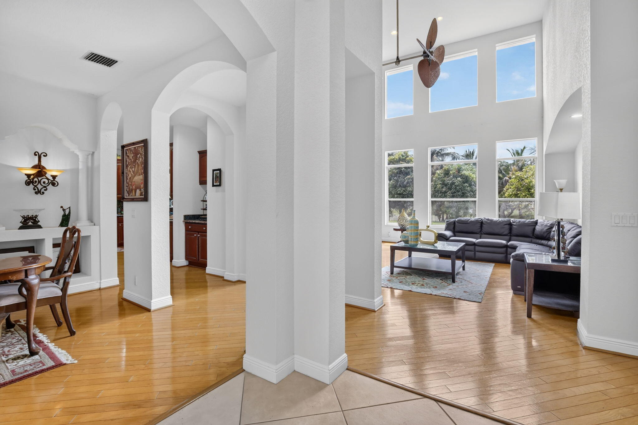13382 Lakepointe, Cooper City FL 33330
