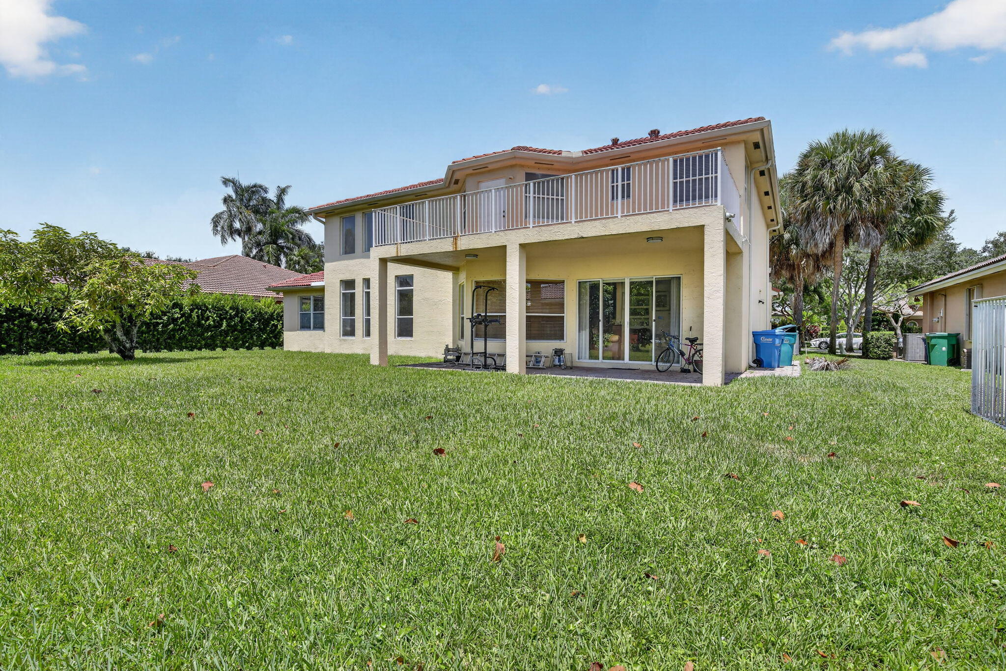 13382 Lakepointe, Cooper City FL 33330