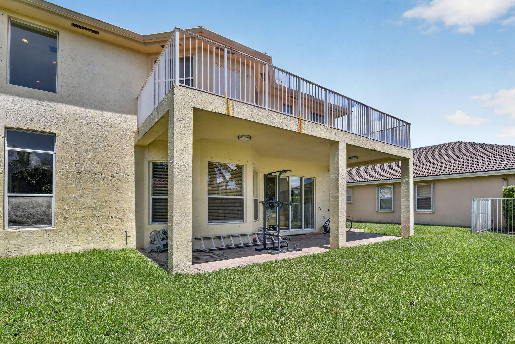 13382 Lakepointe, Cooper City FL 33330