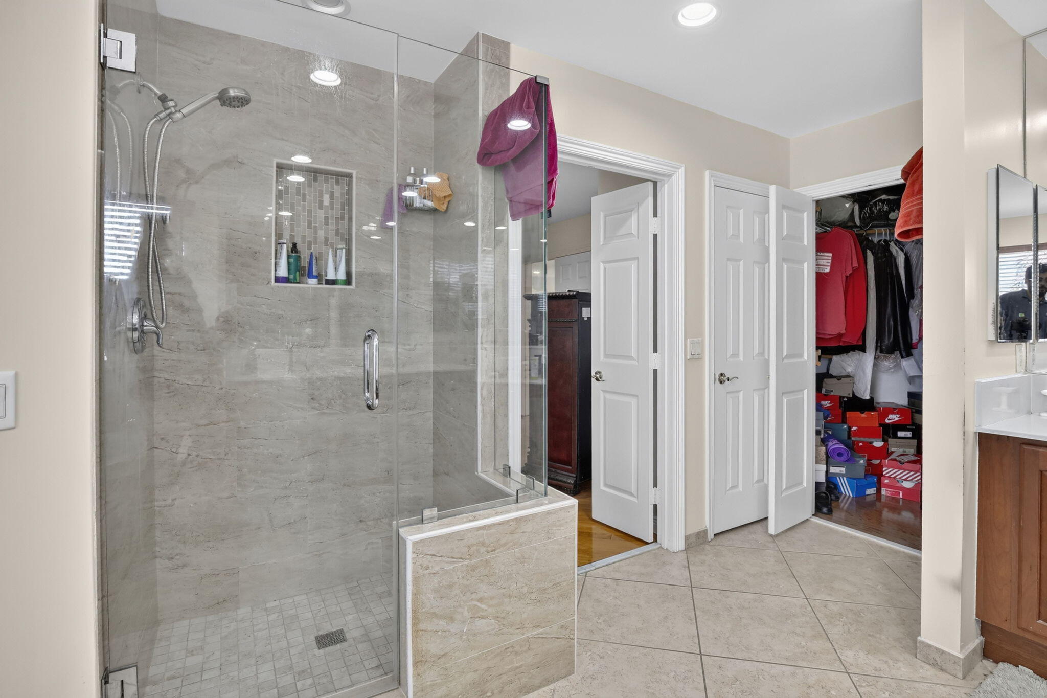 13382 Lakepointe, Cooper City FL 33330