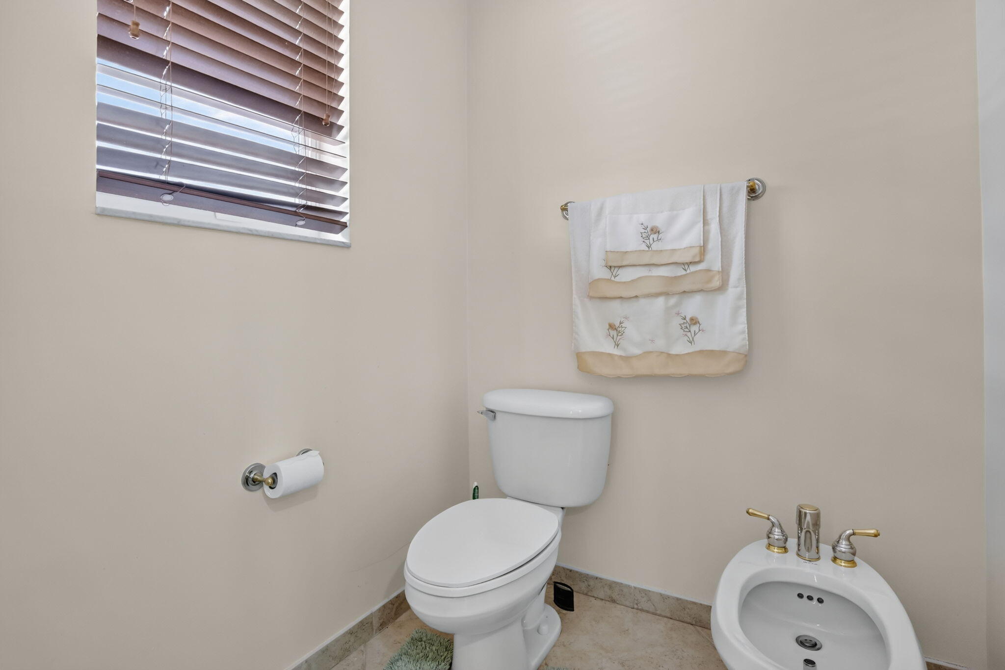 13382 Lakepointe, Cooper City FL 33330