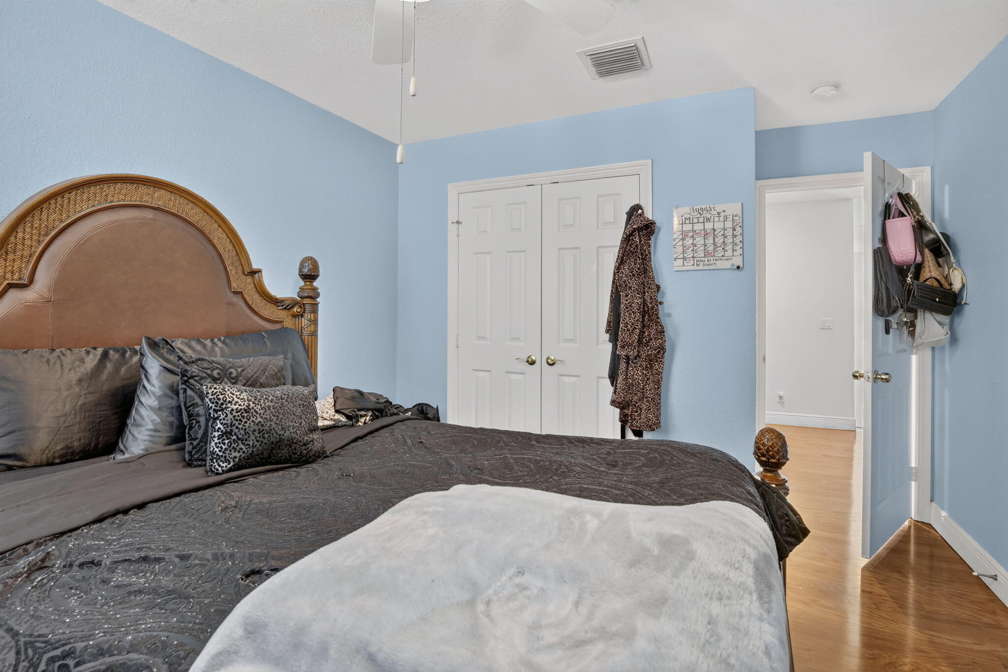 13382 Lakepointe, Cooper City FL 33330