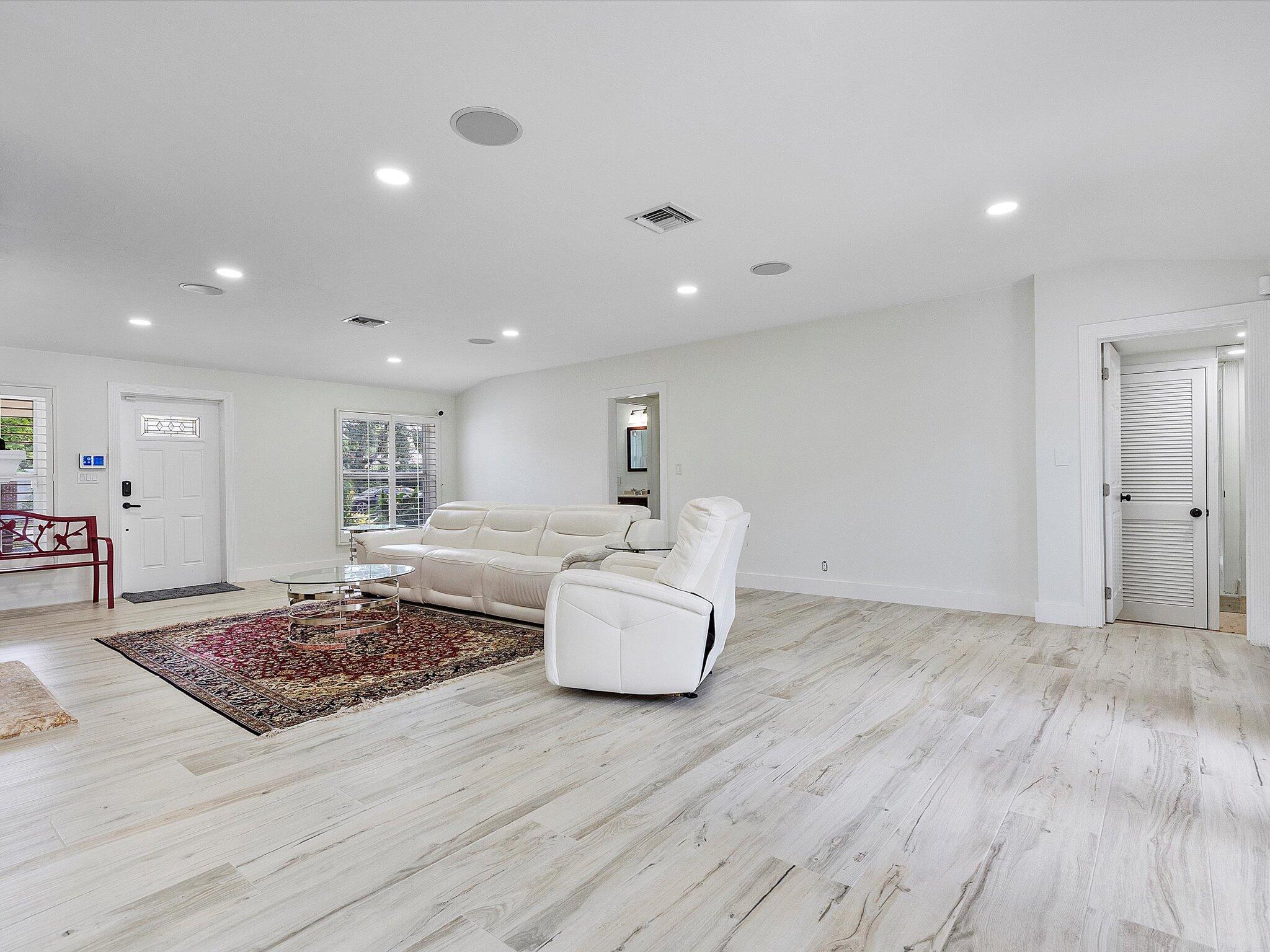 411 Poinciana, Fort Lauderdale FL 33301
