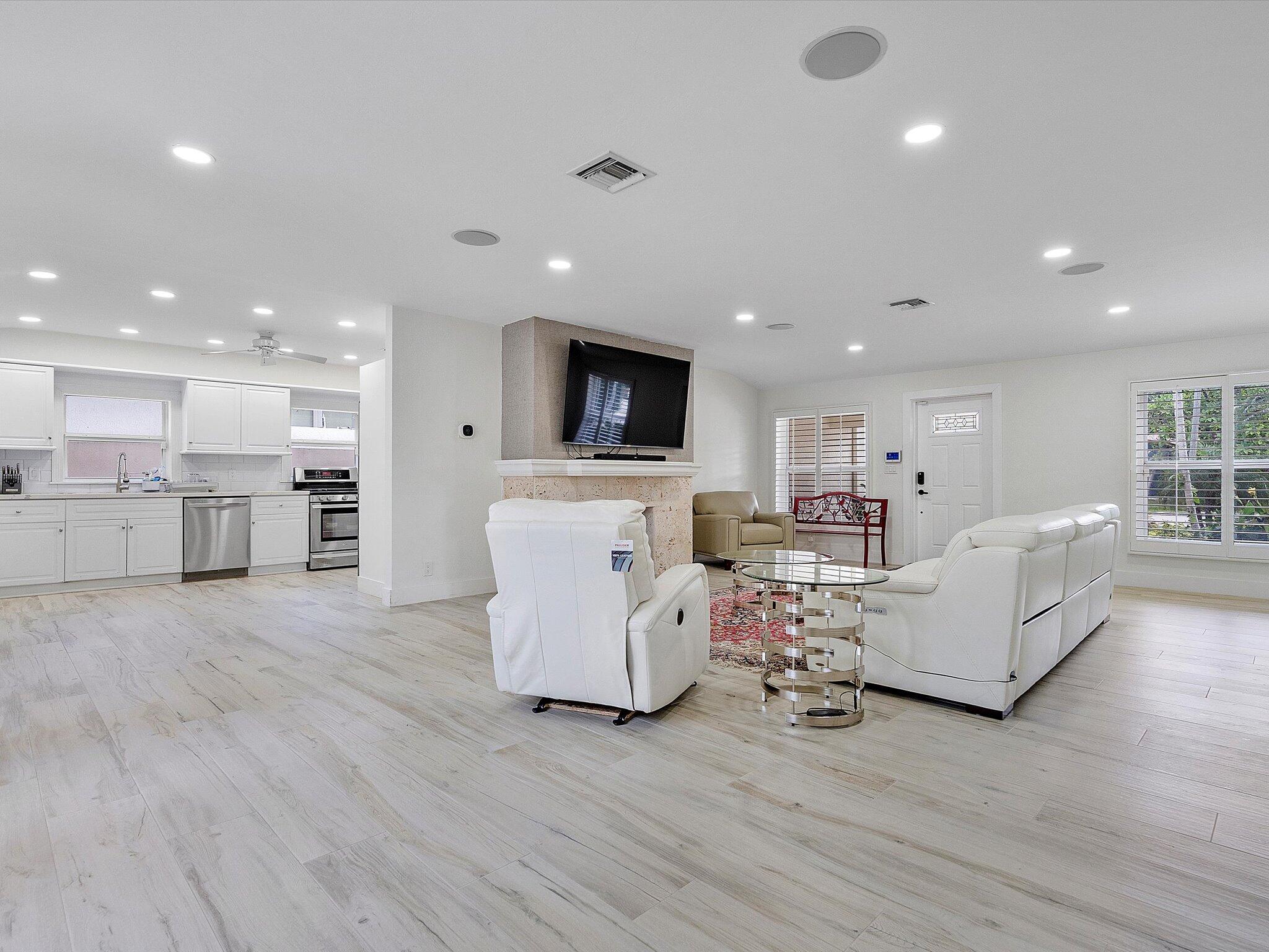 411 Poinciana, Fort Lauderdale FL 33301