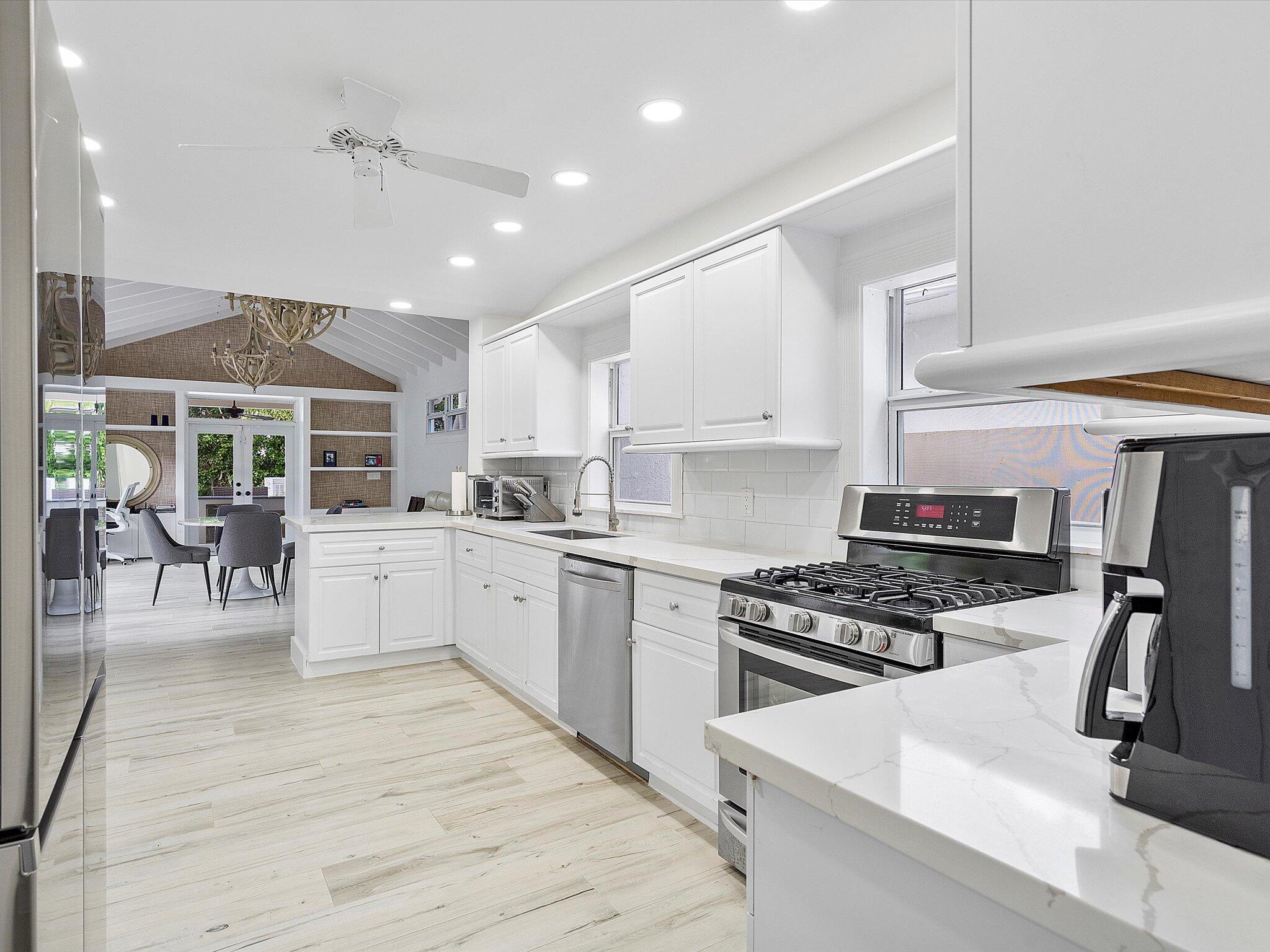 411 Poinciana, Fort Lauderdale FL 33301
