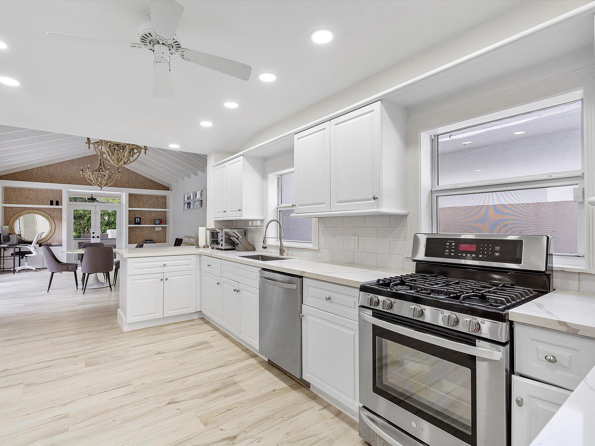 411 Poinciana, Fort Lauderdale FL 33301