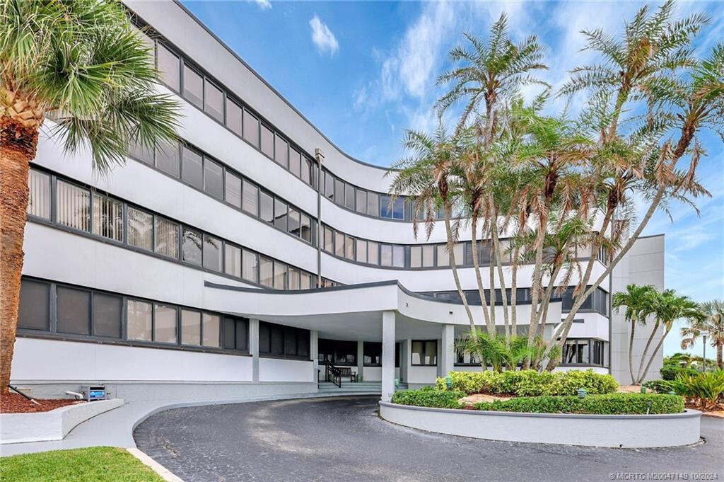 1357 NE Ocean #312, Stuart FL 34996