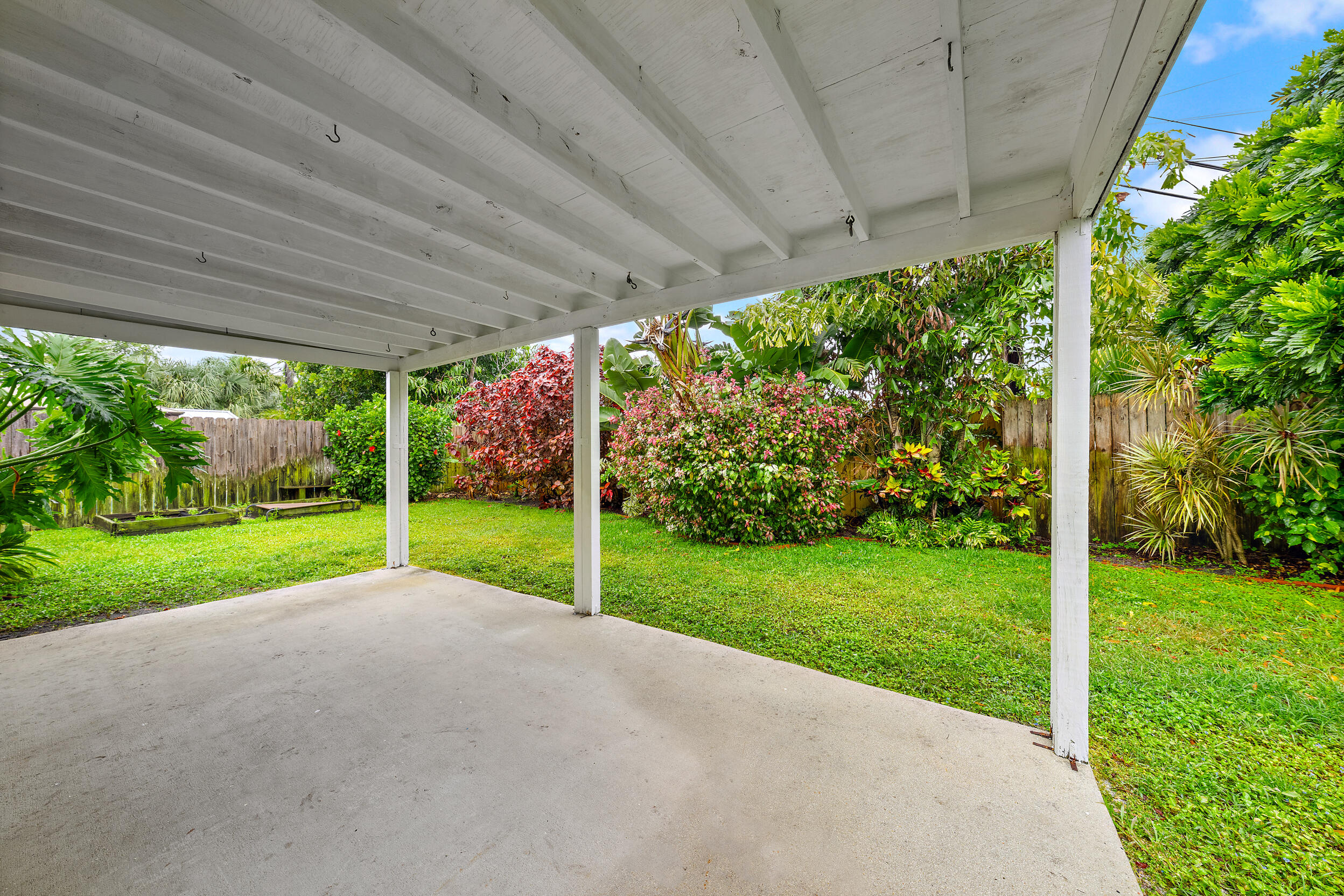 401 Riverside, Palm Beach Gardens FL 33410