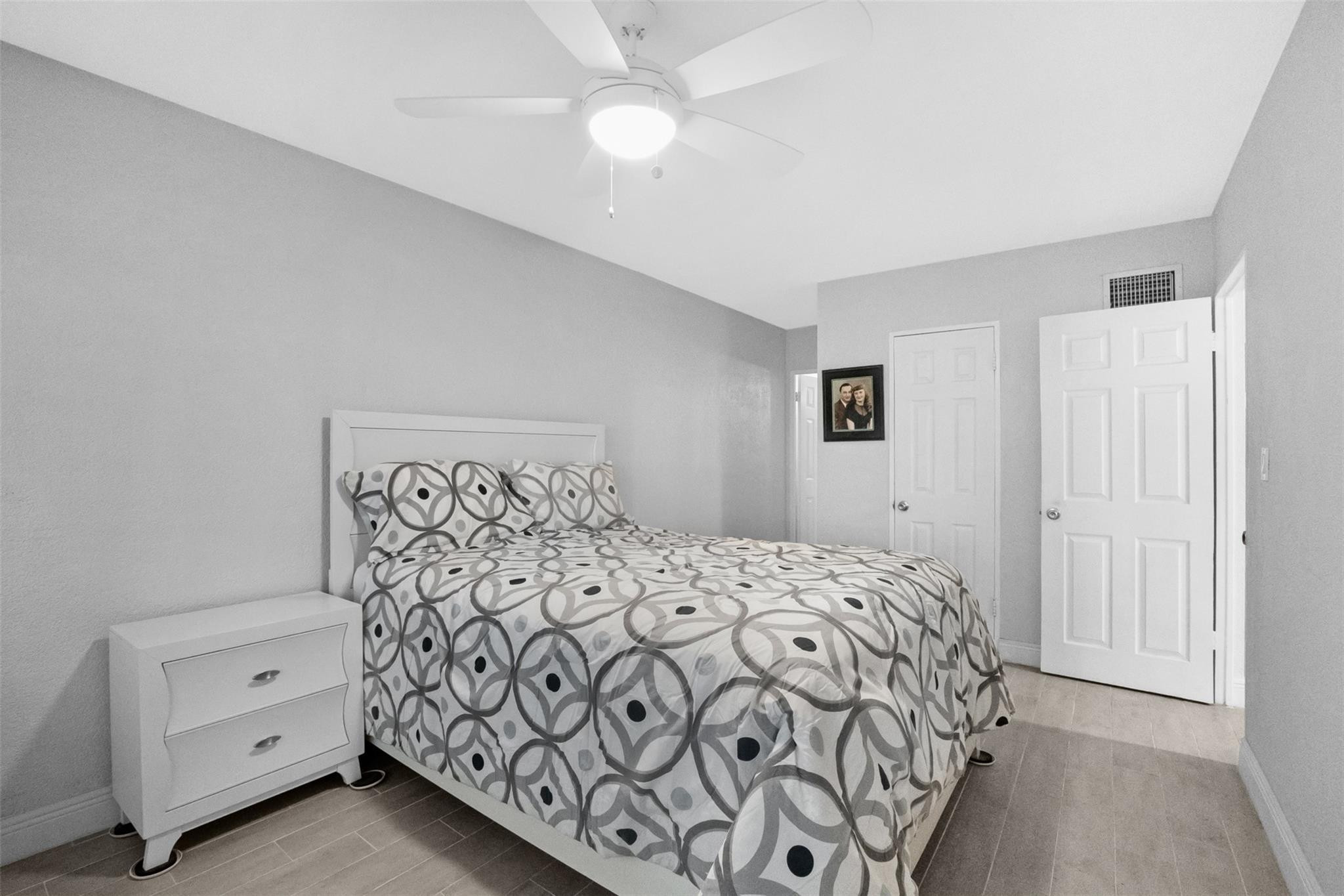 1000 SE 4th #127, Fort Lauderdale FL 33301