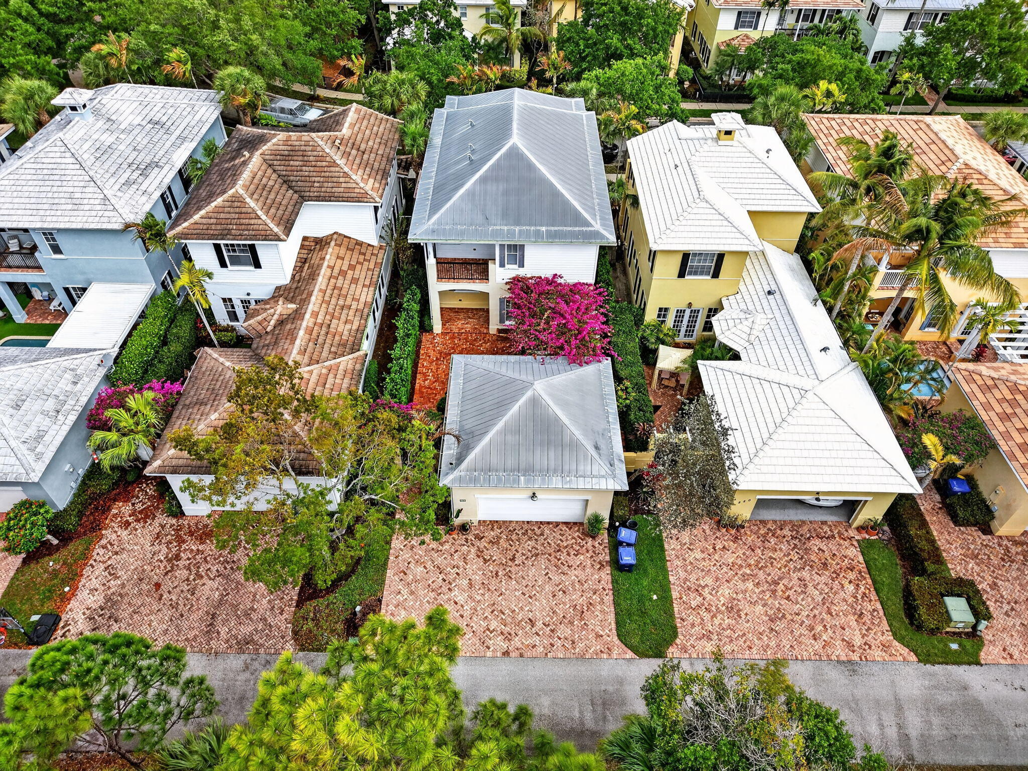 216 W Bay Cedar, Jupiter FL 33458