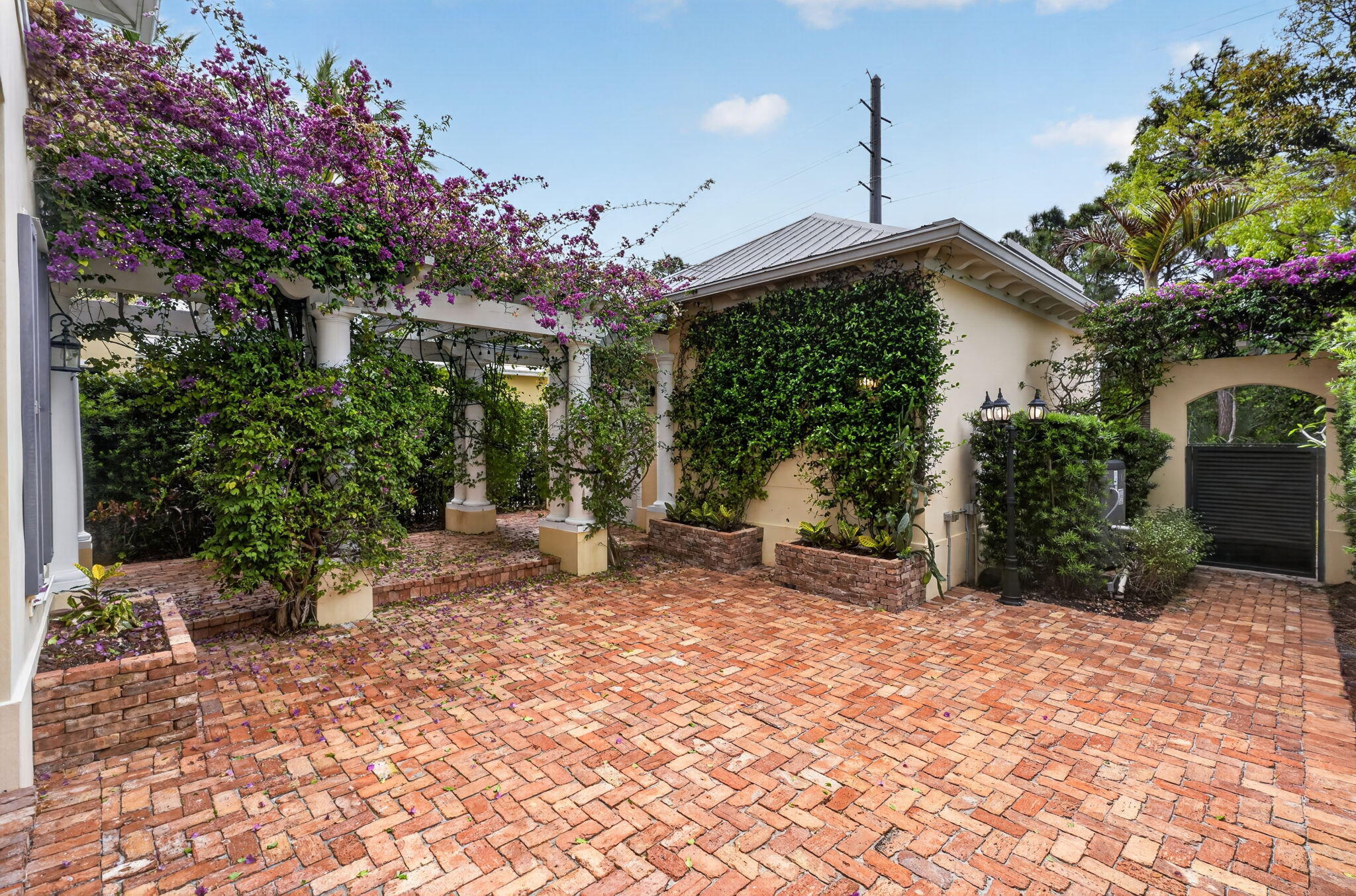 216 W Bay Cedar, Jupiter FL 33458