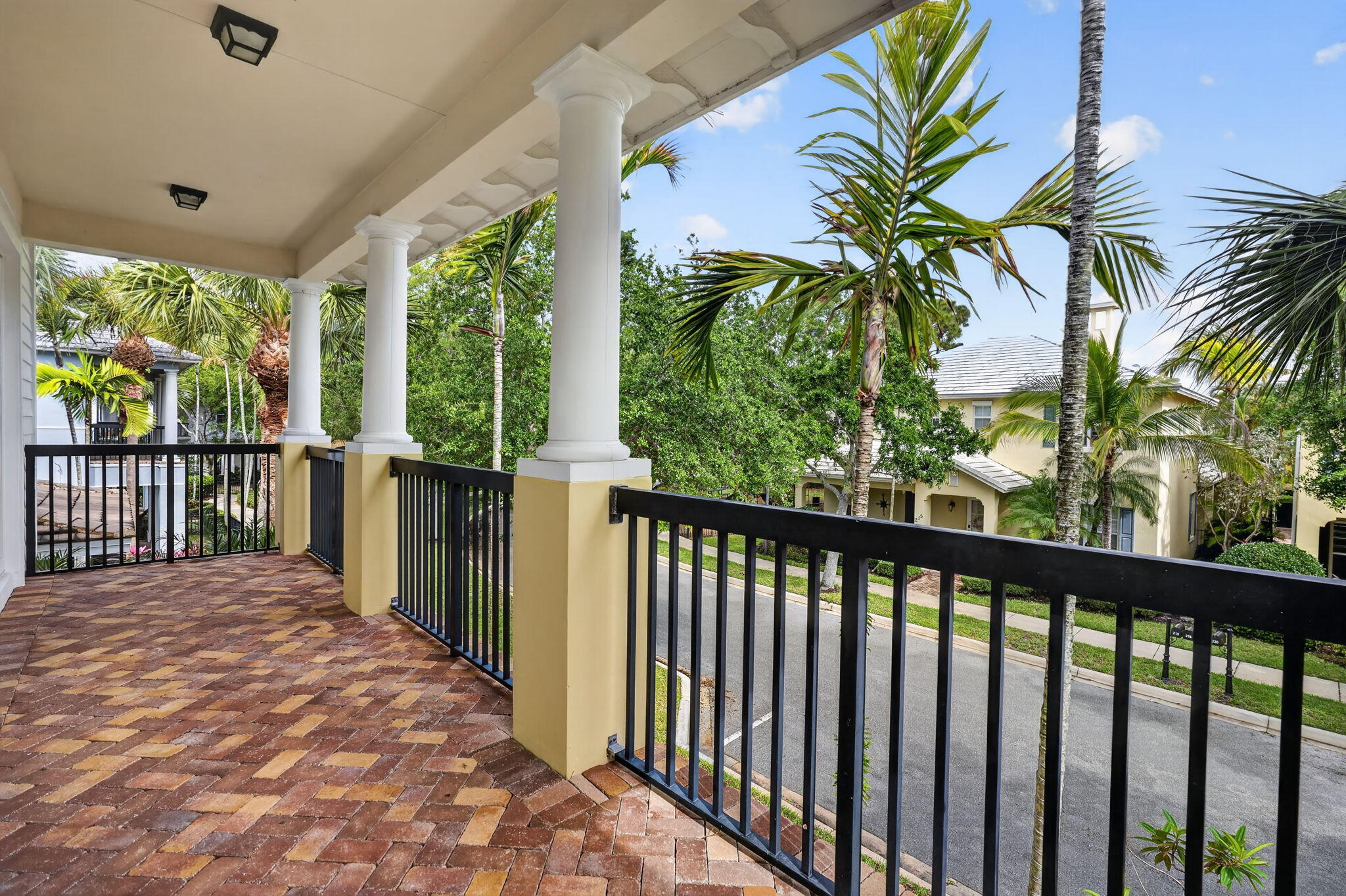 216 W Bay Cedar, Jupiter FL 33458