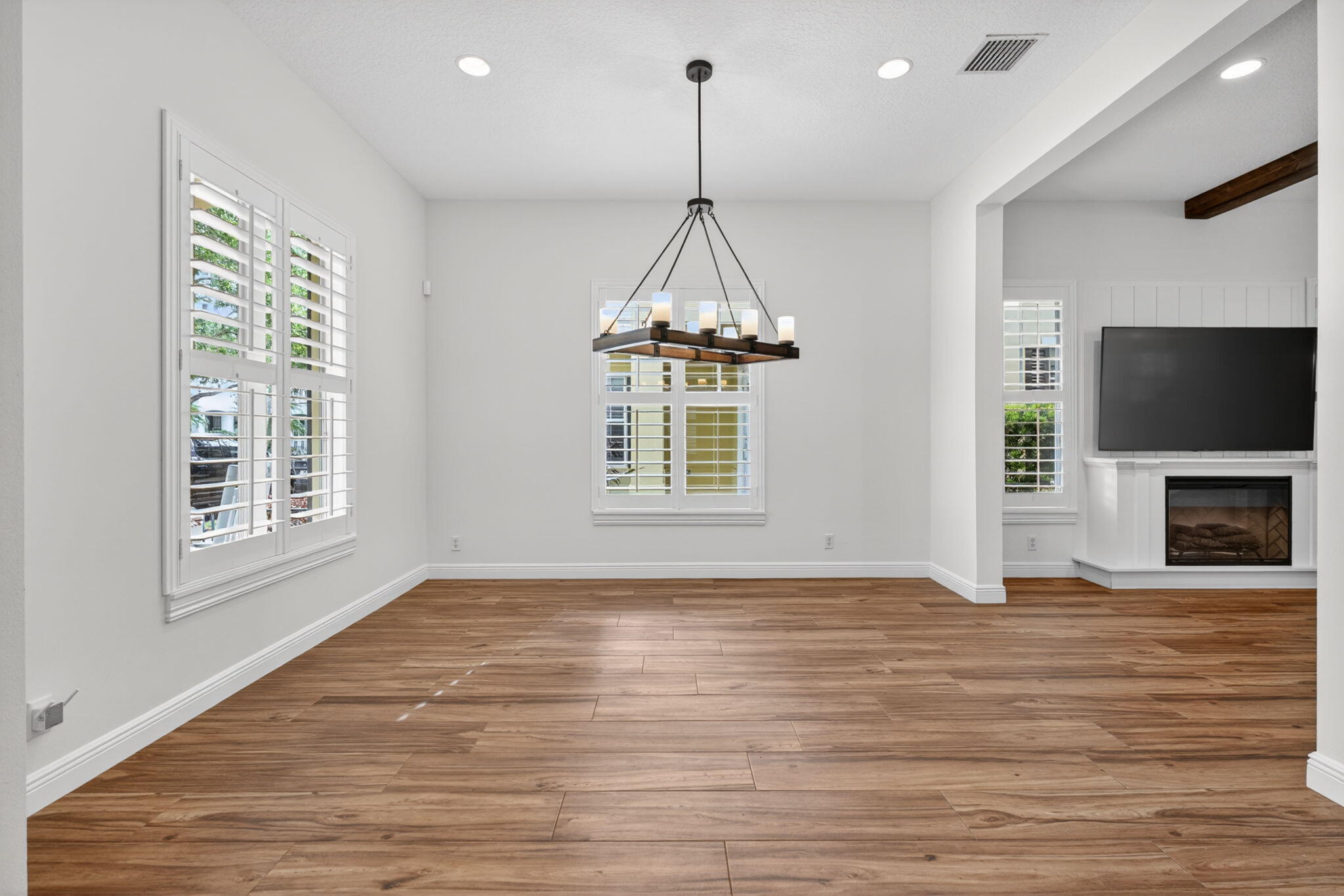 216 W Bay Cedar, Jupiter FL 33458