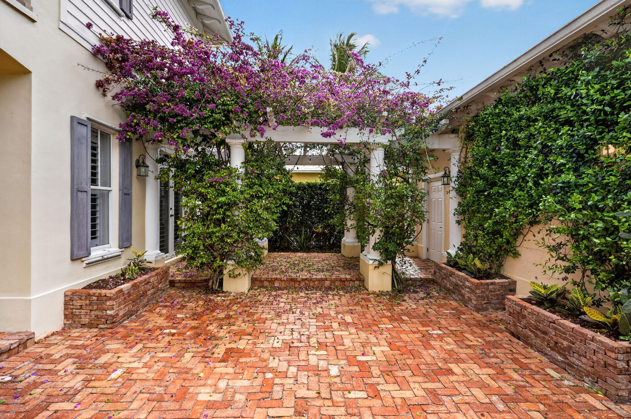 216 W Bay Cedar, Jupiter FL 33458