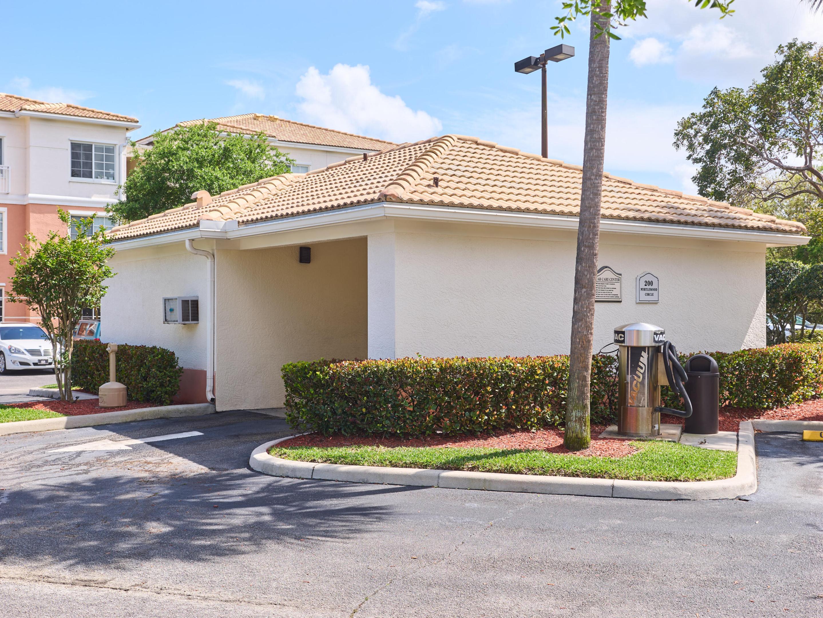 9112 Myrtlewood, Palm Beach Gardens FL 33418