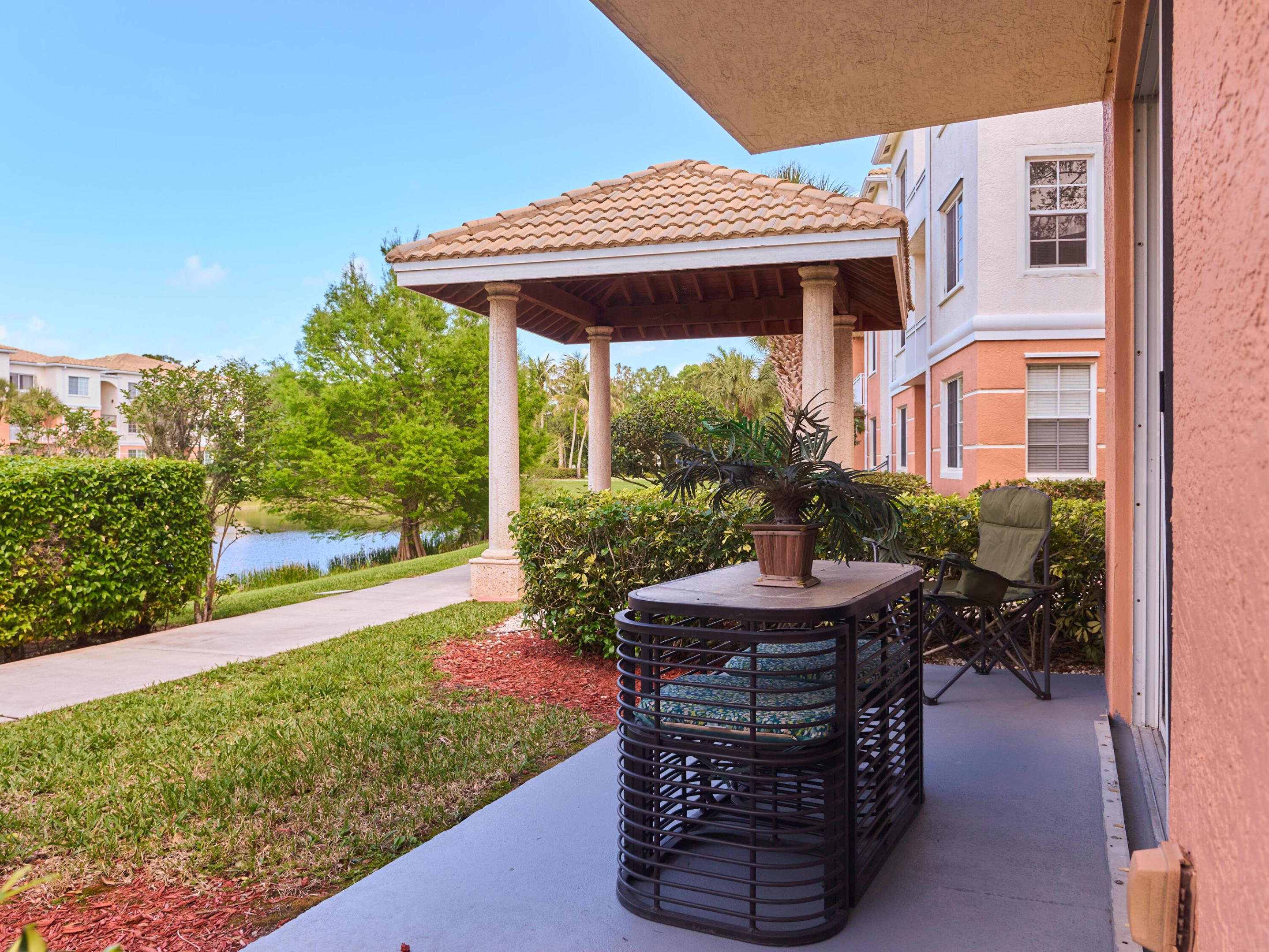 9112 Myrtlewood, Palm Beach Gardens FL 33418