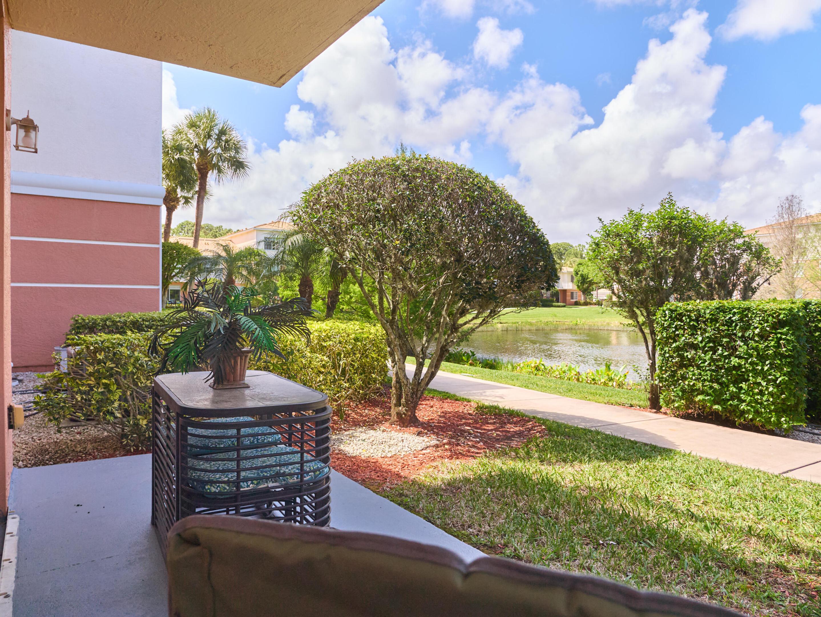 9112 Myrtlewood, Palm Beach Gardens FL 33418