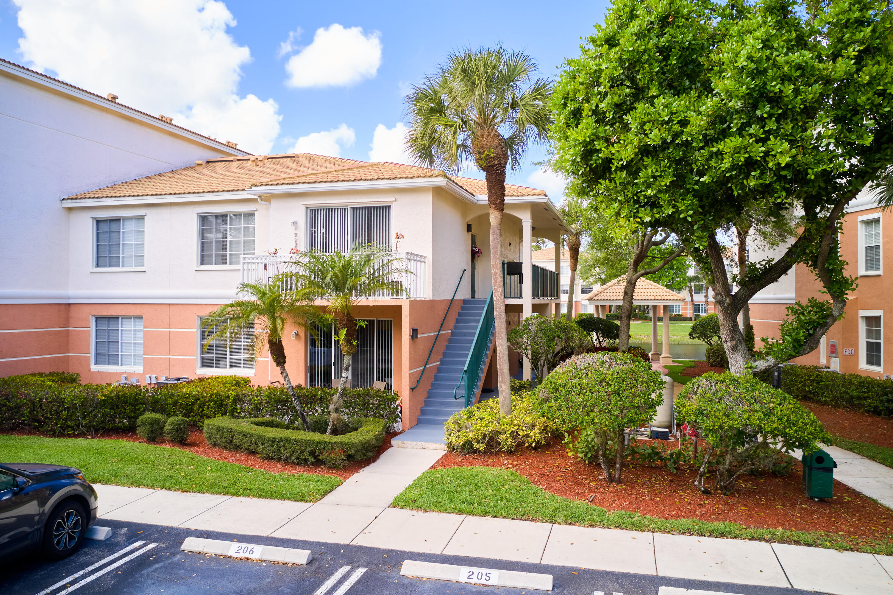9112 Myrtlewood, Palm Beach Gardens FL 33418