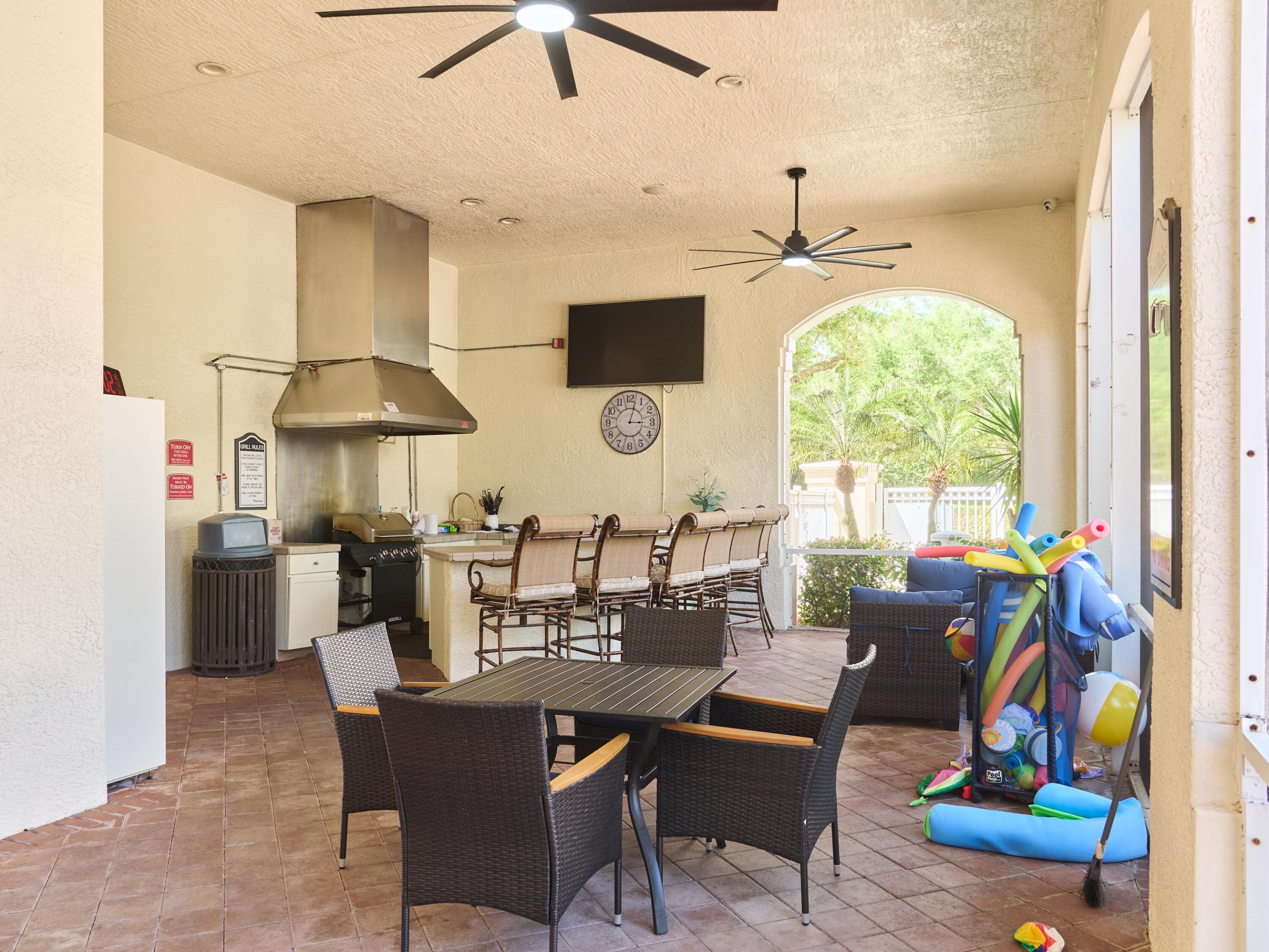 9112 Myrtlewood, Palm Beach Gardens FL 33418