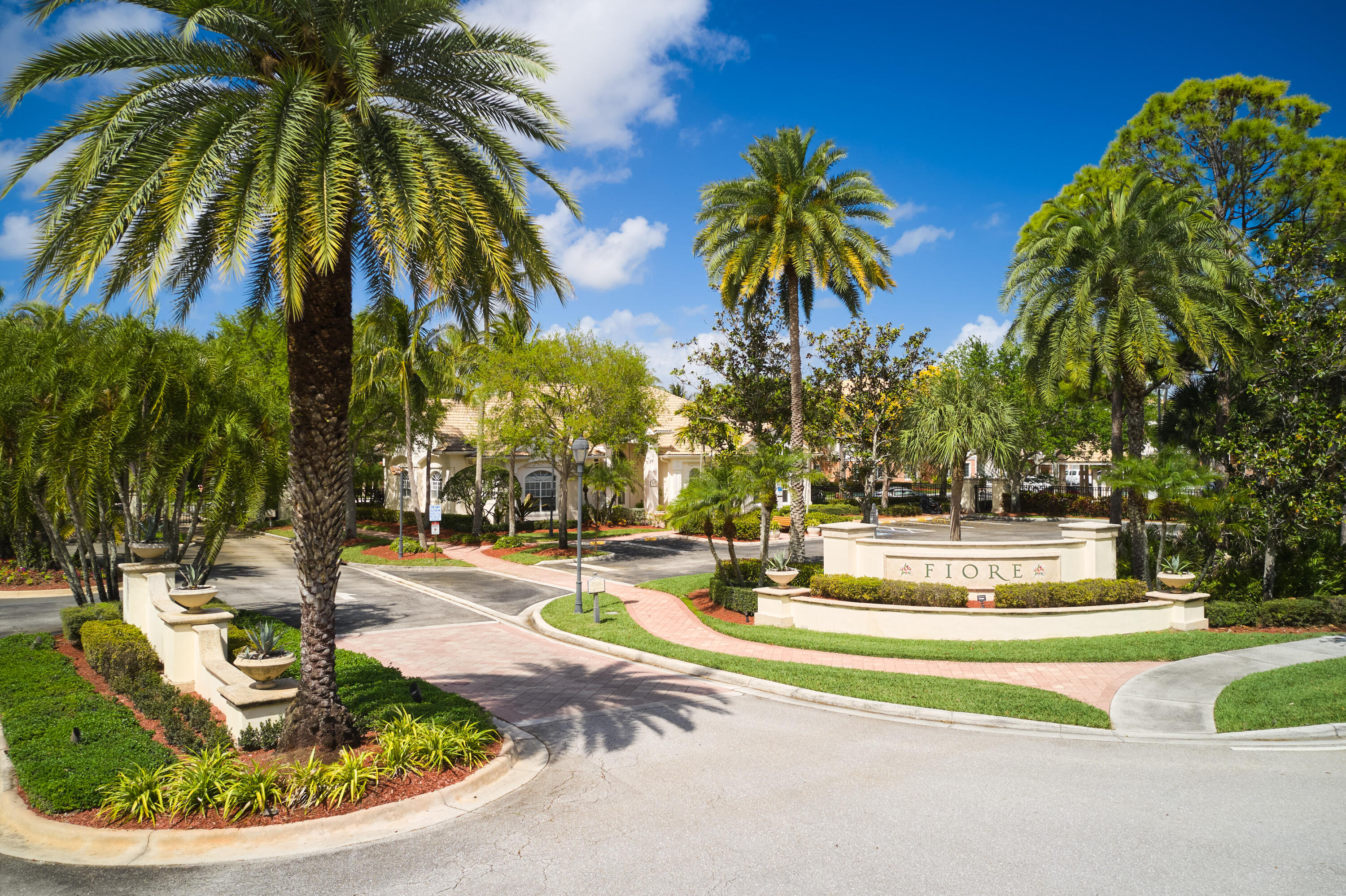 9112 Myrtlewood, Palm Beach Gardens FL 33418