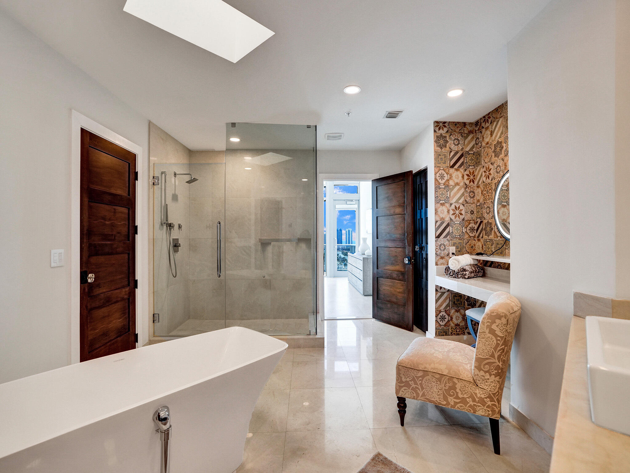 17301 Biscayne, North Miami Beach FL 33160
