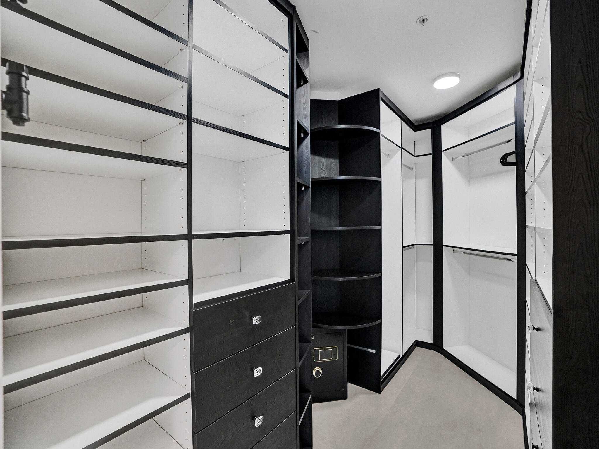 17301 Biscayne, North Miami Beach FL 33160