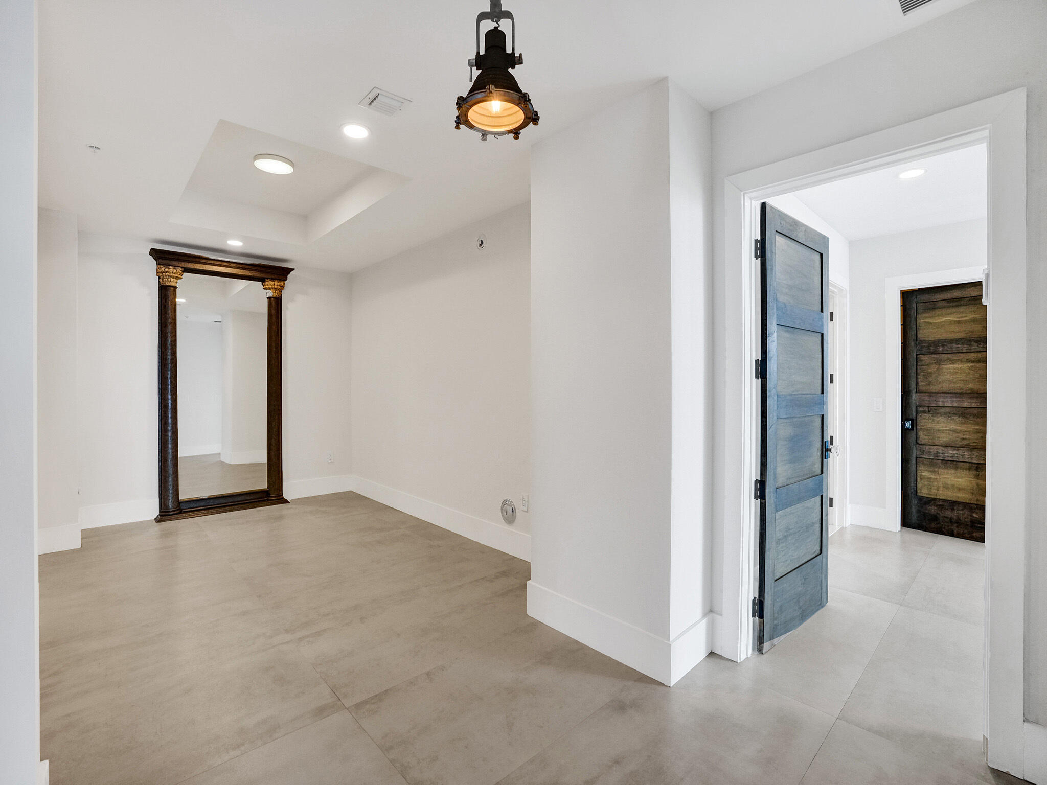 17301 Biscayne, North Miami Beach FL 33160