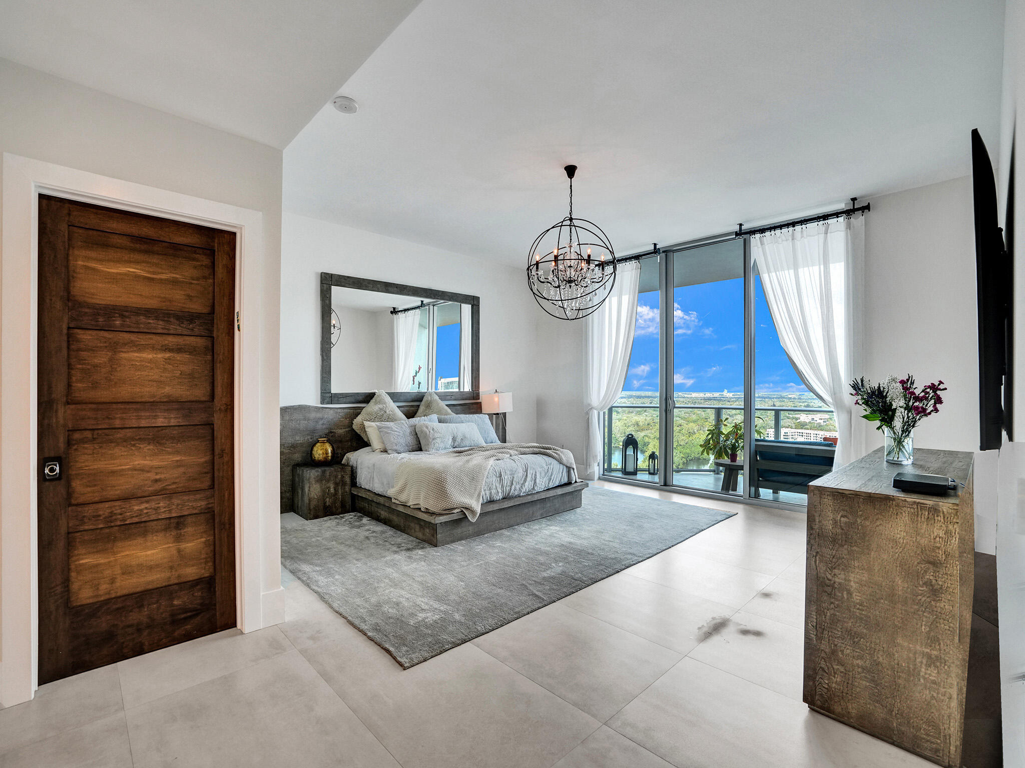 17301 Biscayne, North Miami Beach FL 33160