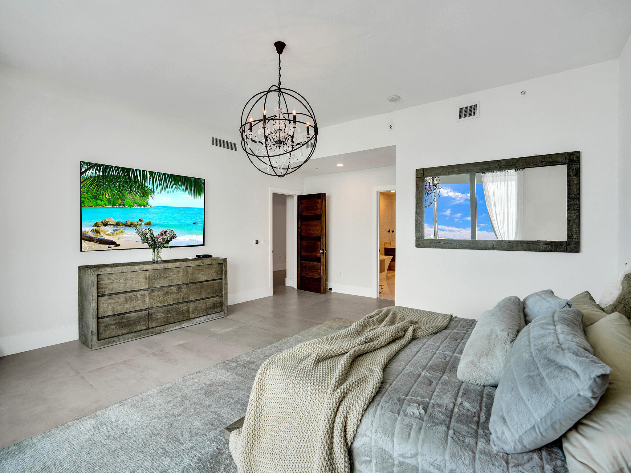 17301 Biscayne, North Miami Beach FL 33160