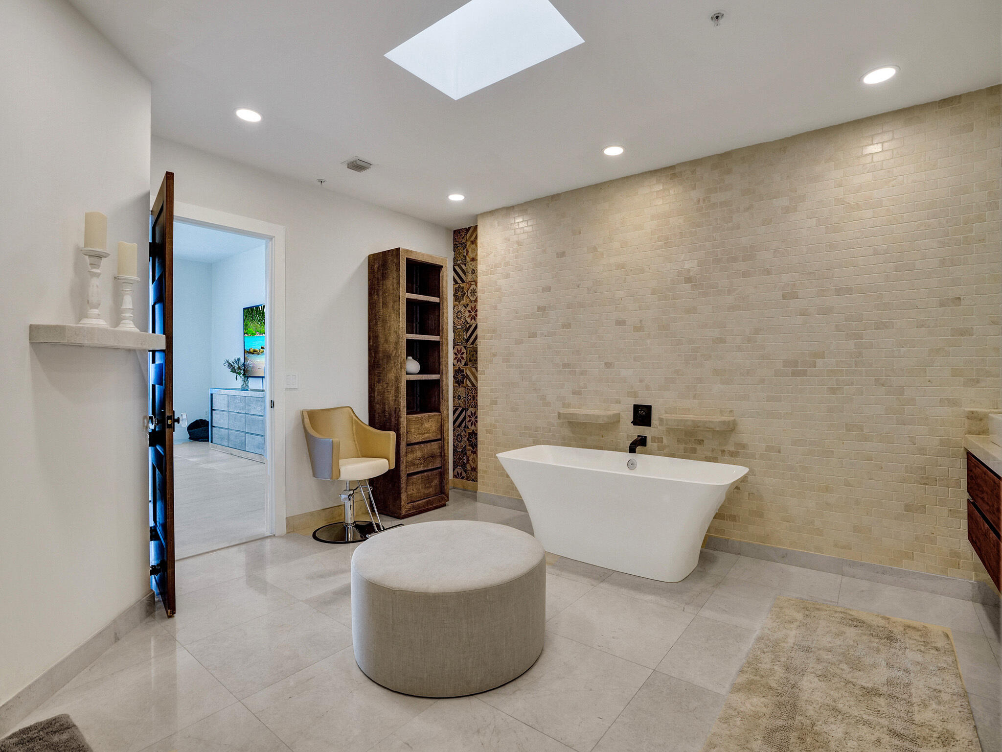 17301 Biscayne, North Miami Beach FL 33160