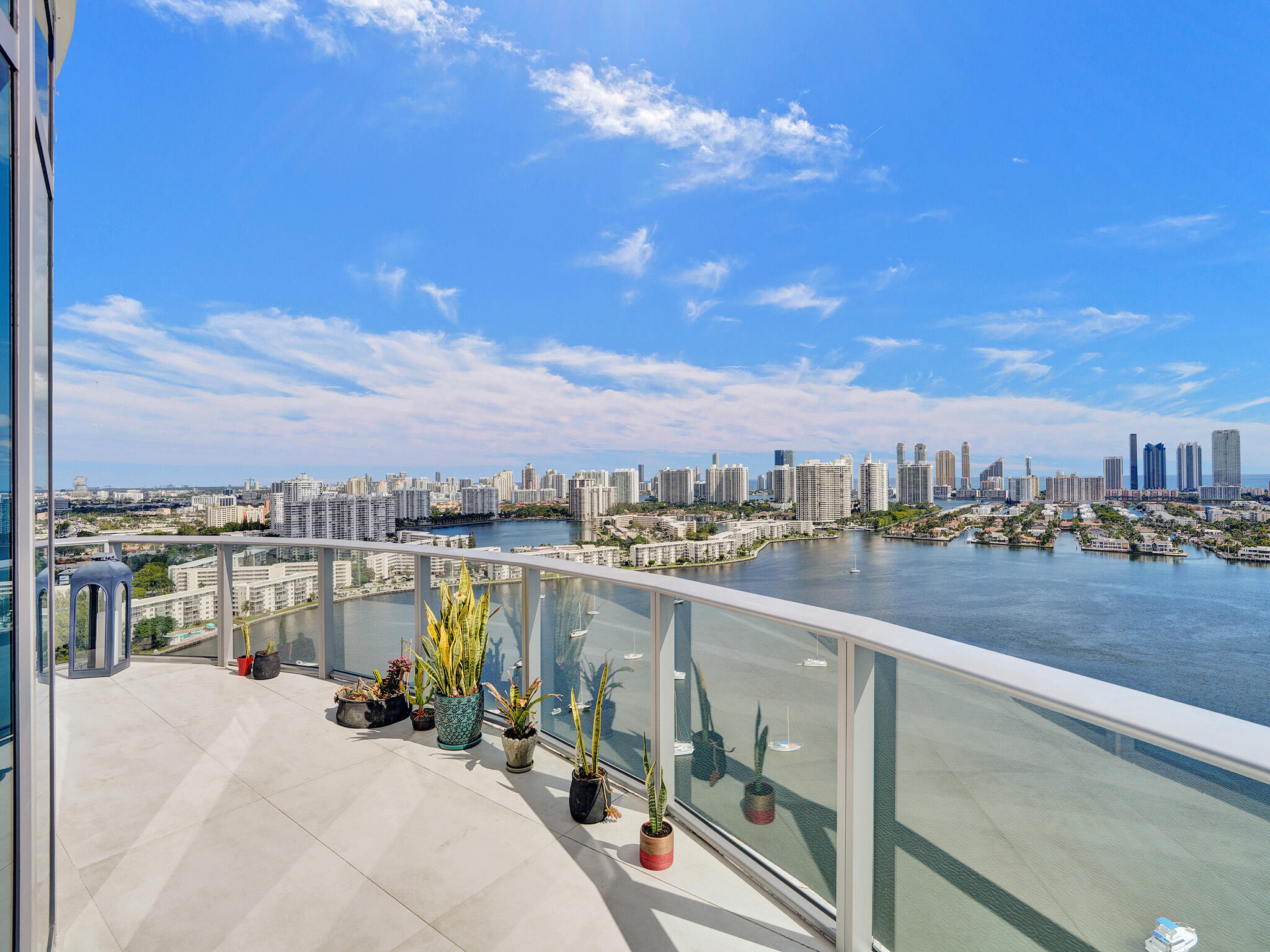 17301 Biscayne, North Miami Beach FL 33160